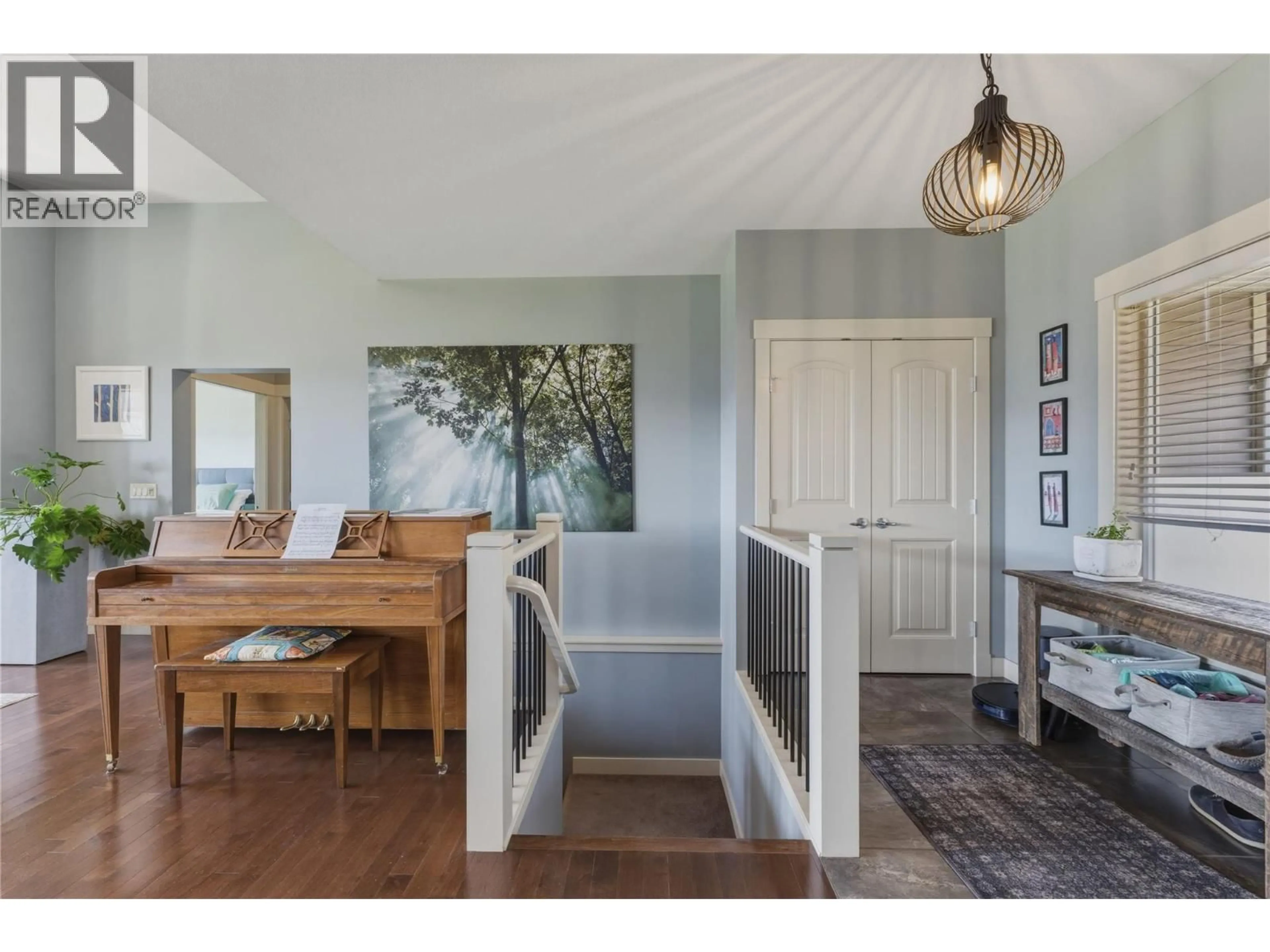 Indoor entryway for 4116 LEATHERBACK ROAD, Vernon British Columbia V1T9W4