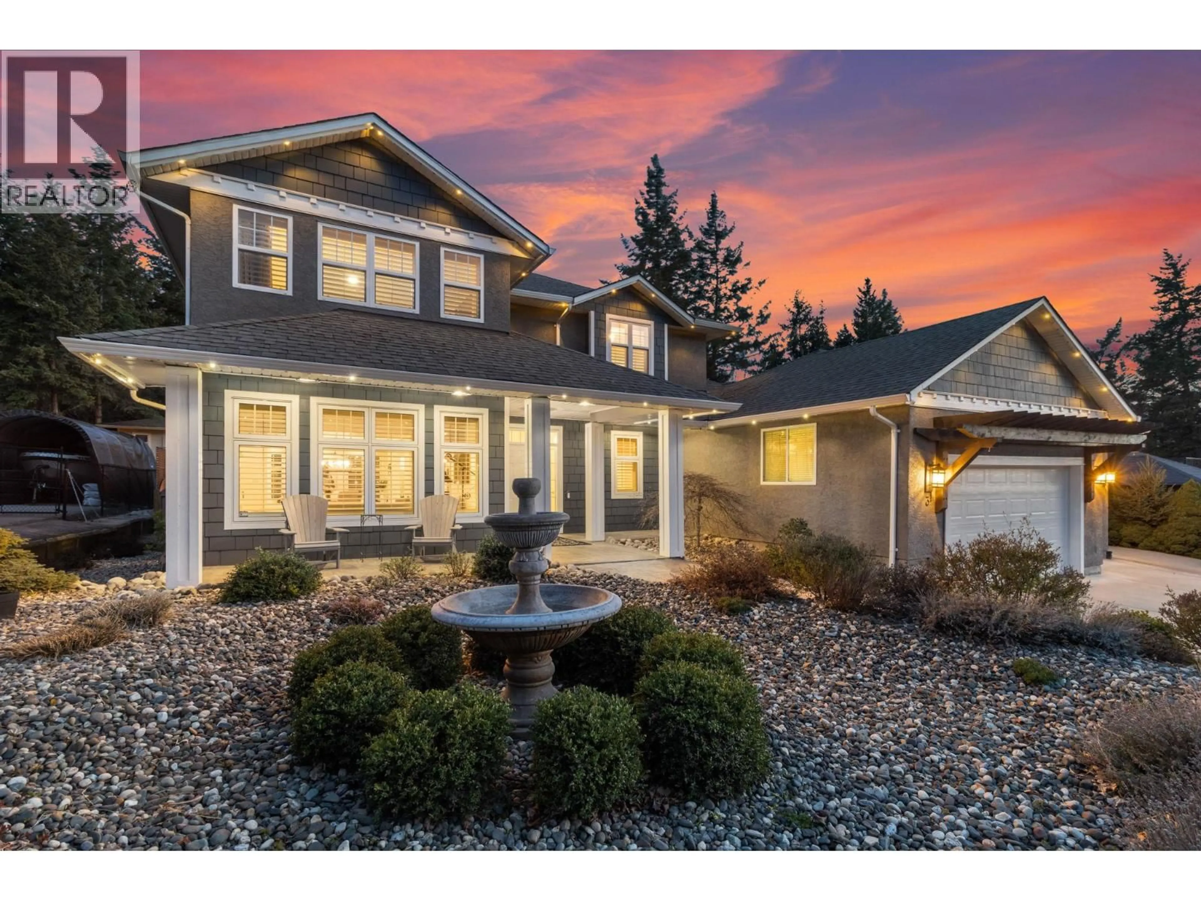 Home with vinyl exterior material, street for 31 - 40 KESTREL PLACE, Vernon British Columbia V1H1S6