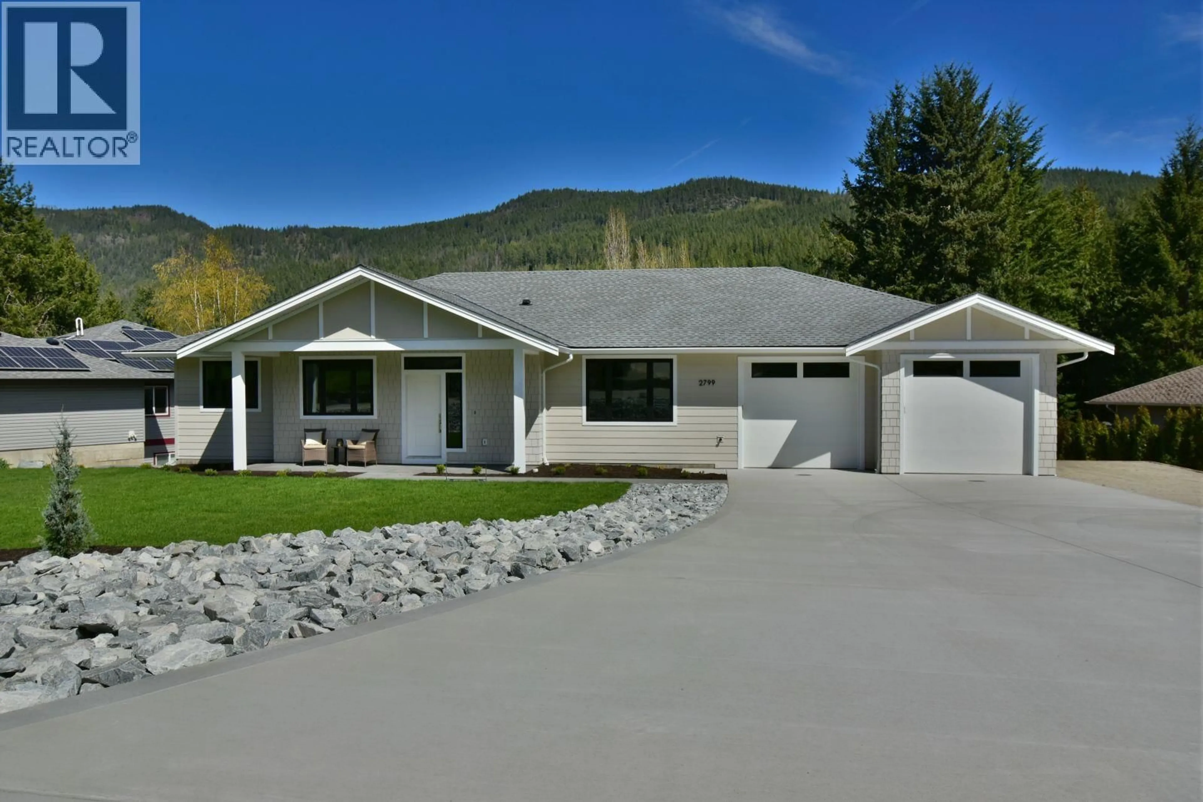 Home with vinyl exterior material, mountain view for 2799 MOUNTVIEW DRIVE, Blind Bay British Columbia V0E1H1