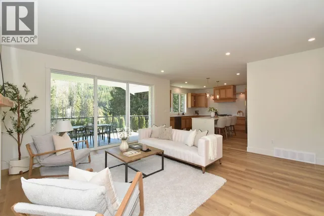 2799 MOUNTVIEW DRIVE, Blind Bay 5