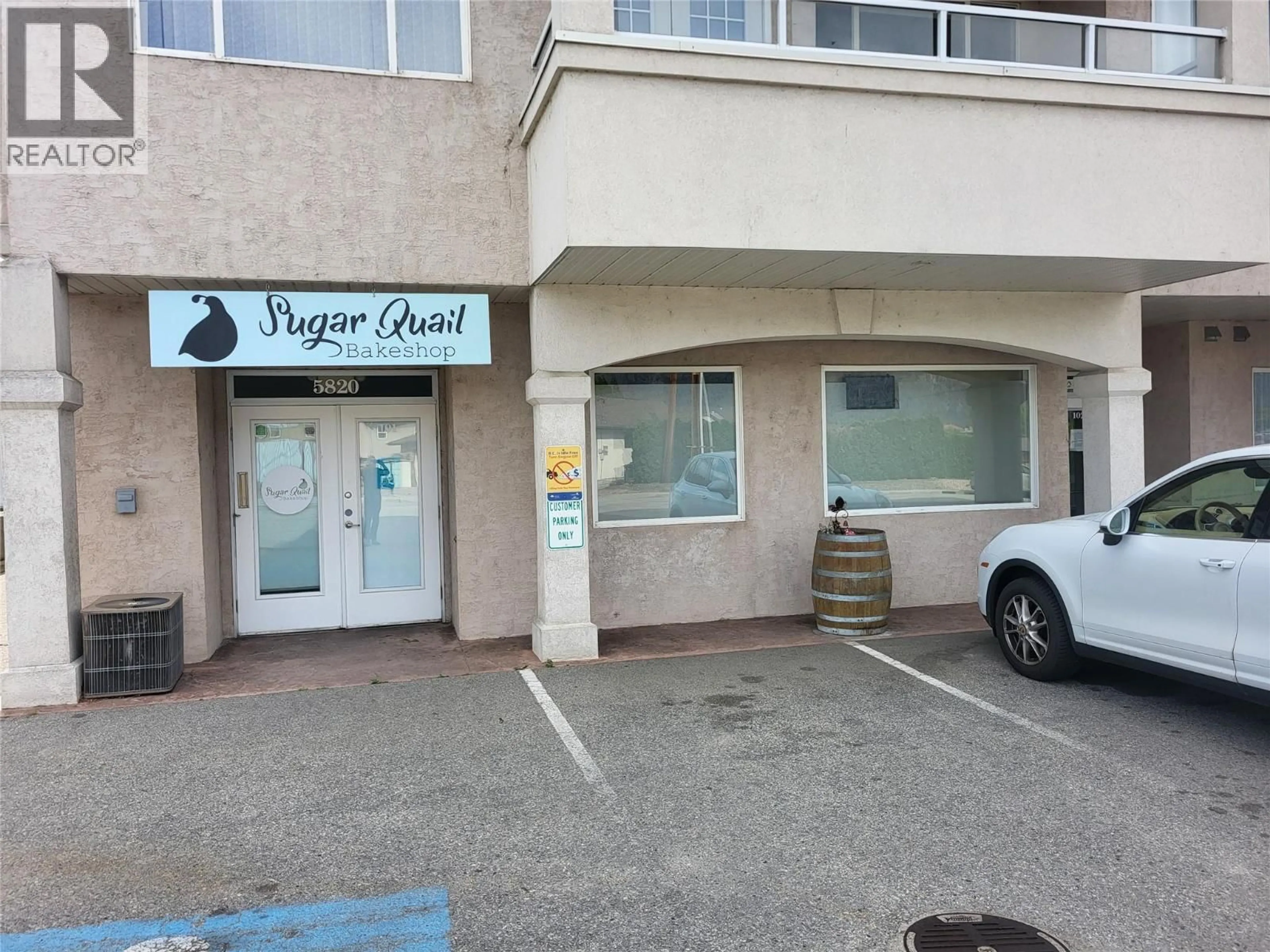 Indoor foyer for 101-104 - 5820 89TH STREET, Osoyoos British Columbia V0H1V1