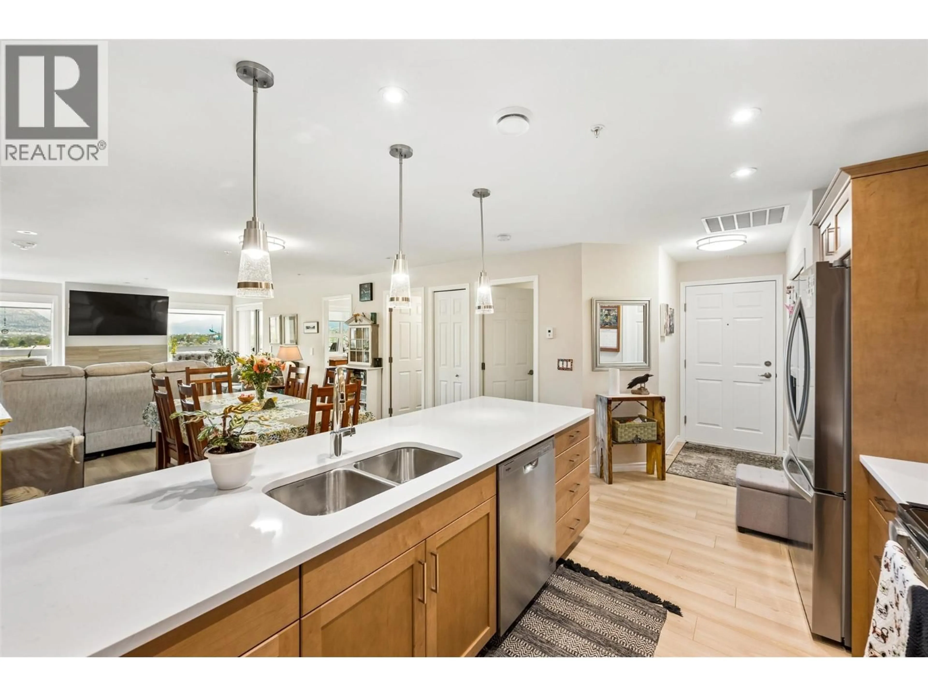 Open concept kitchen, unknown for 1002 - 3362 SKAHA LAKE ROAD, Penticton British Columbia V2A0J4