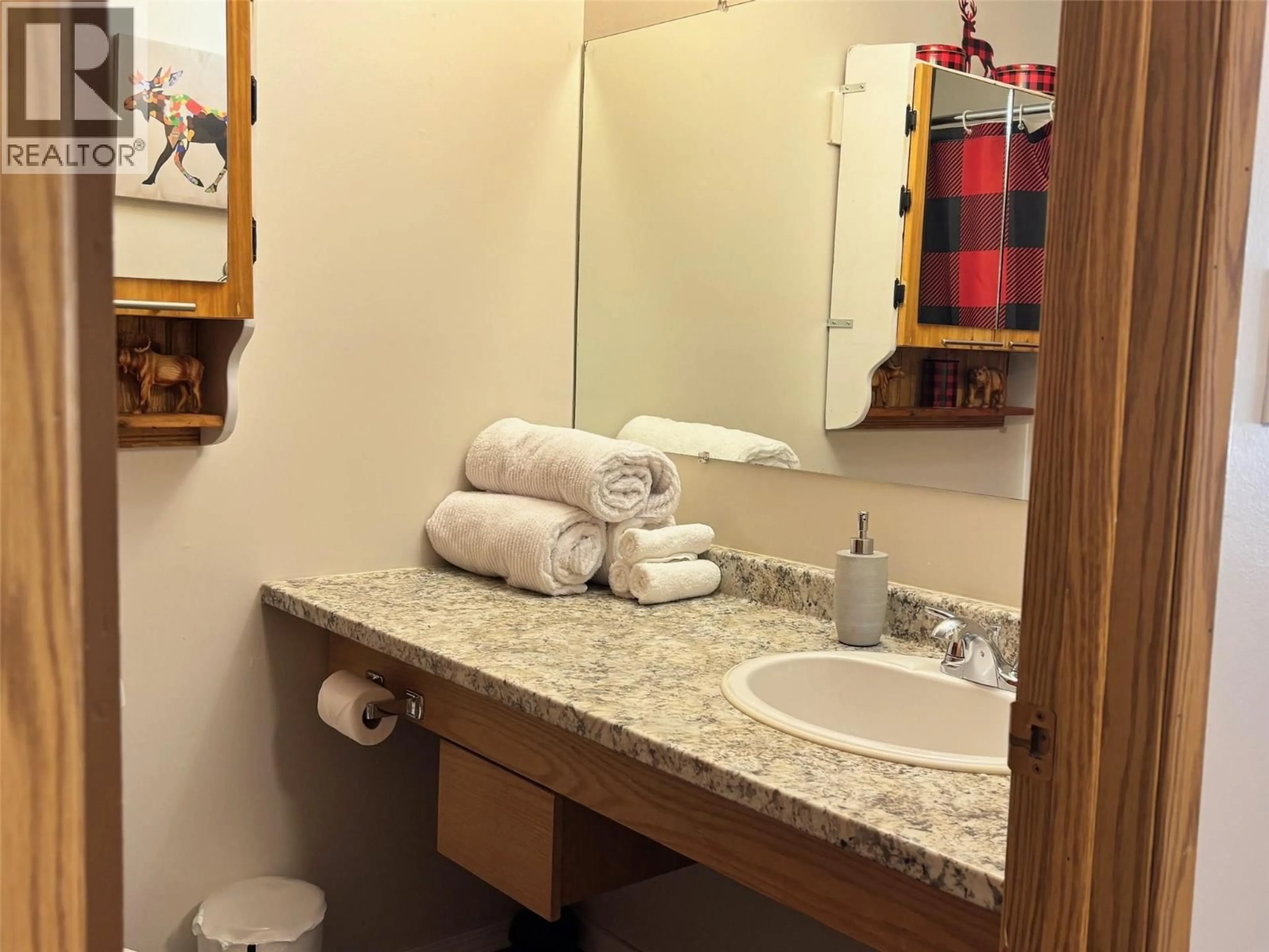 Standard bathroom, unknown for 306 BIG WHITE ROAD, Big White British Columbia V1Y6J6