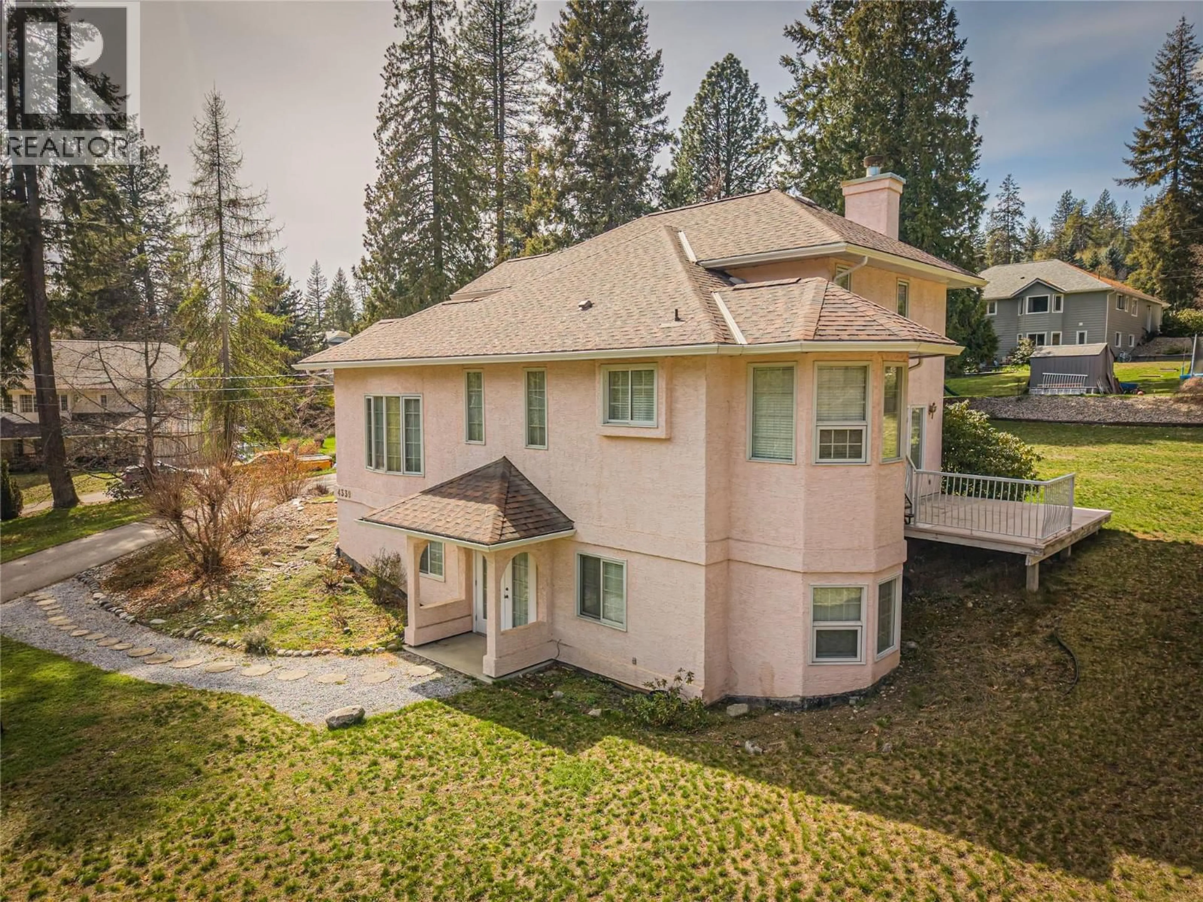 A pic from outside/outdoor area/front of a property/back of a property/a pic from drone, unknown for 4339 VIEW RIDGE ROAD, Bonnington British Columbia V0G2G3