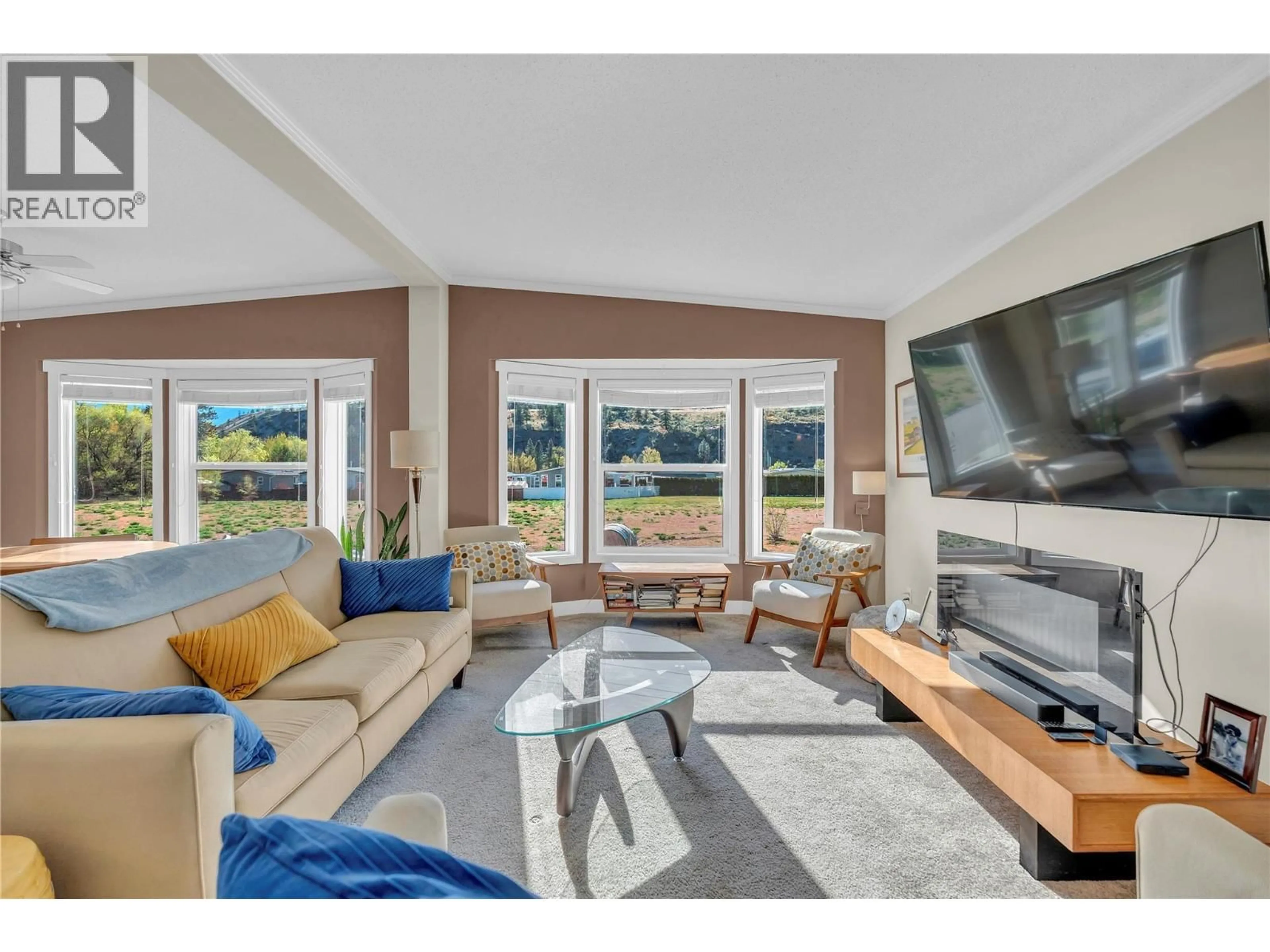 Living room with furniture, unknown for 8598 HWY 97 HIGHWAY, Oliver British Columbia V0H1T2