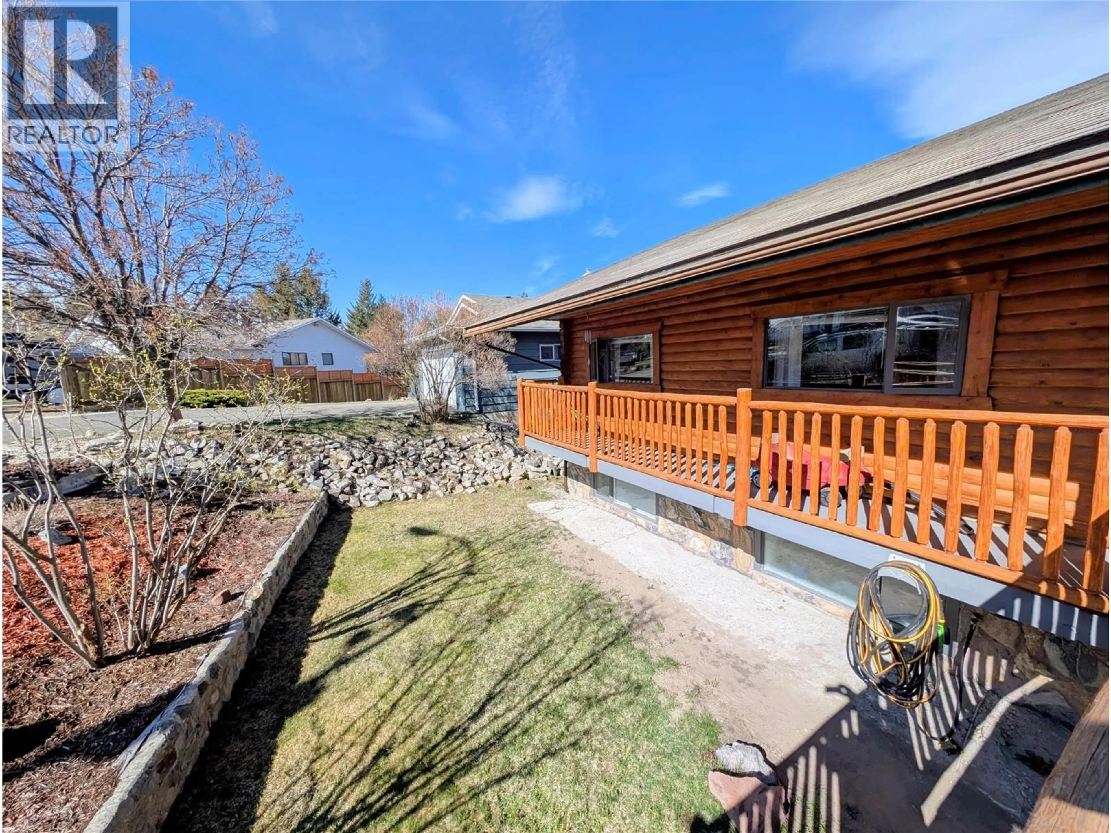 Patio, street for 348 DALADON PLACE, Logan Lake British Columbia V0K1W0