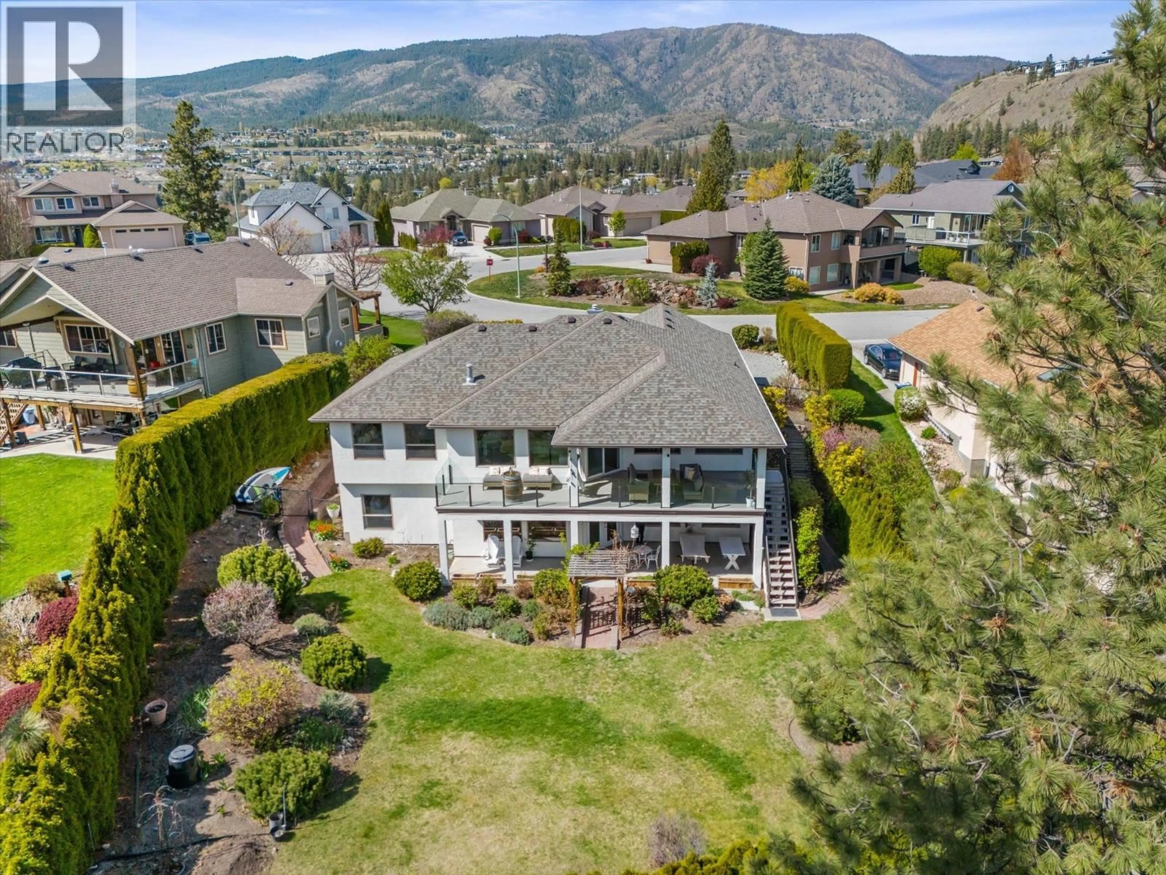 A pic from outside/outdoor area/front of a property/back of a property/a pic from drone, mountain view for 1653 BRAEBURN COURT, West Kelowna British Columbia V4T2V5