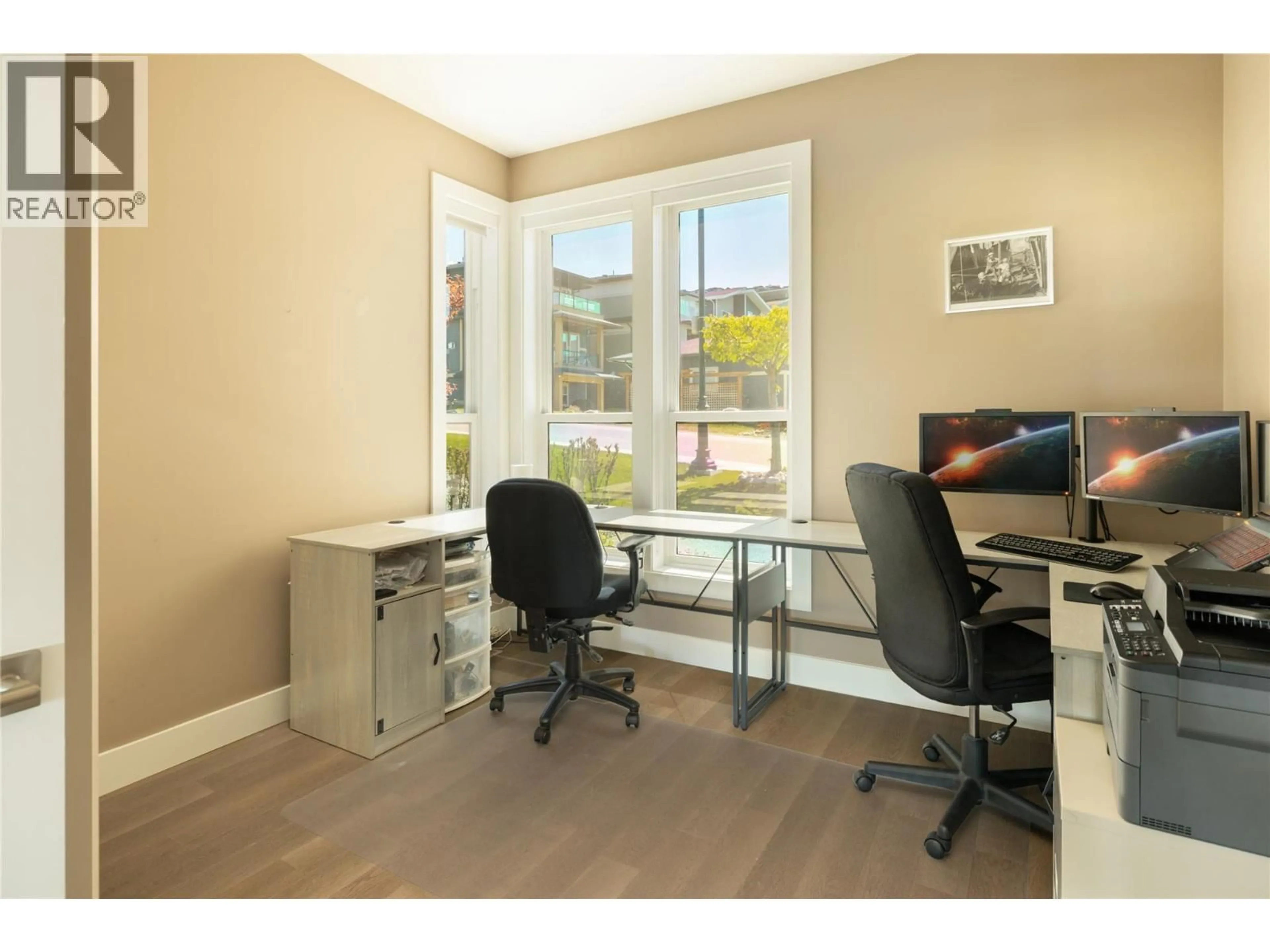 A pic of a room for 1180 GOLDFINCH PLACE, Kelowna British Columbia V1W5M1