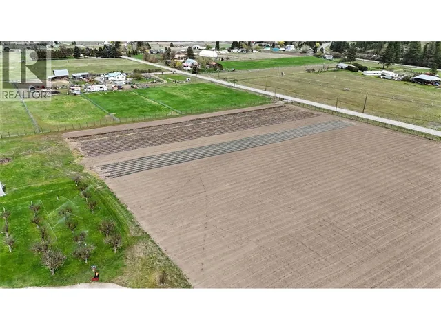 3845 CARSON ROAD, Grand Forks 5