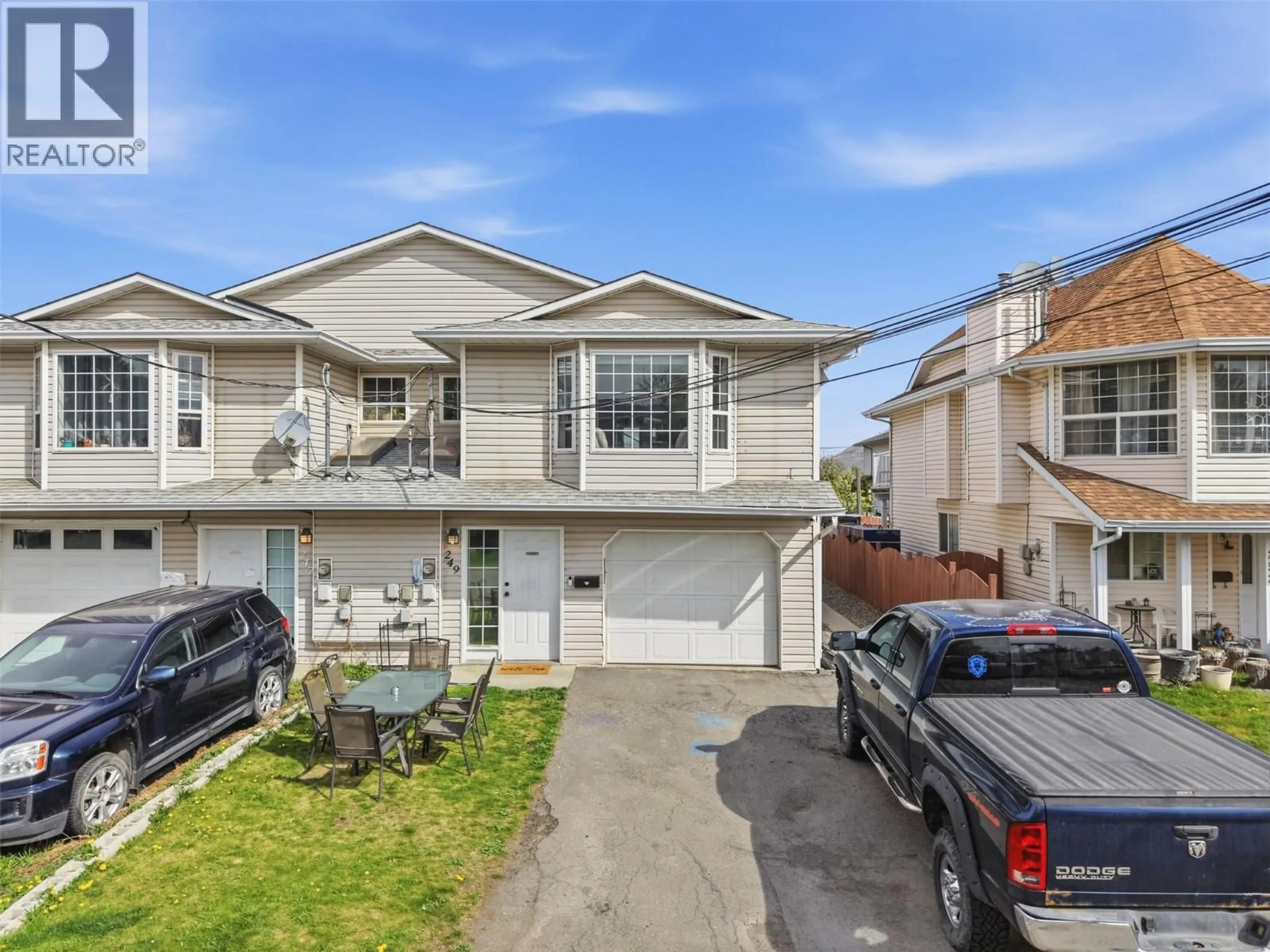 Home with vinyl exterior material, street for 249 JUNIPER AVENUE, Kamloops British Columbia V2B1H8