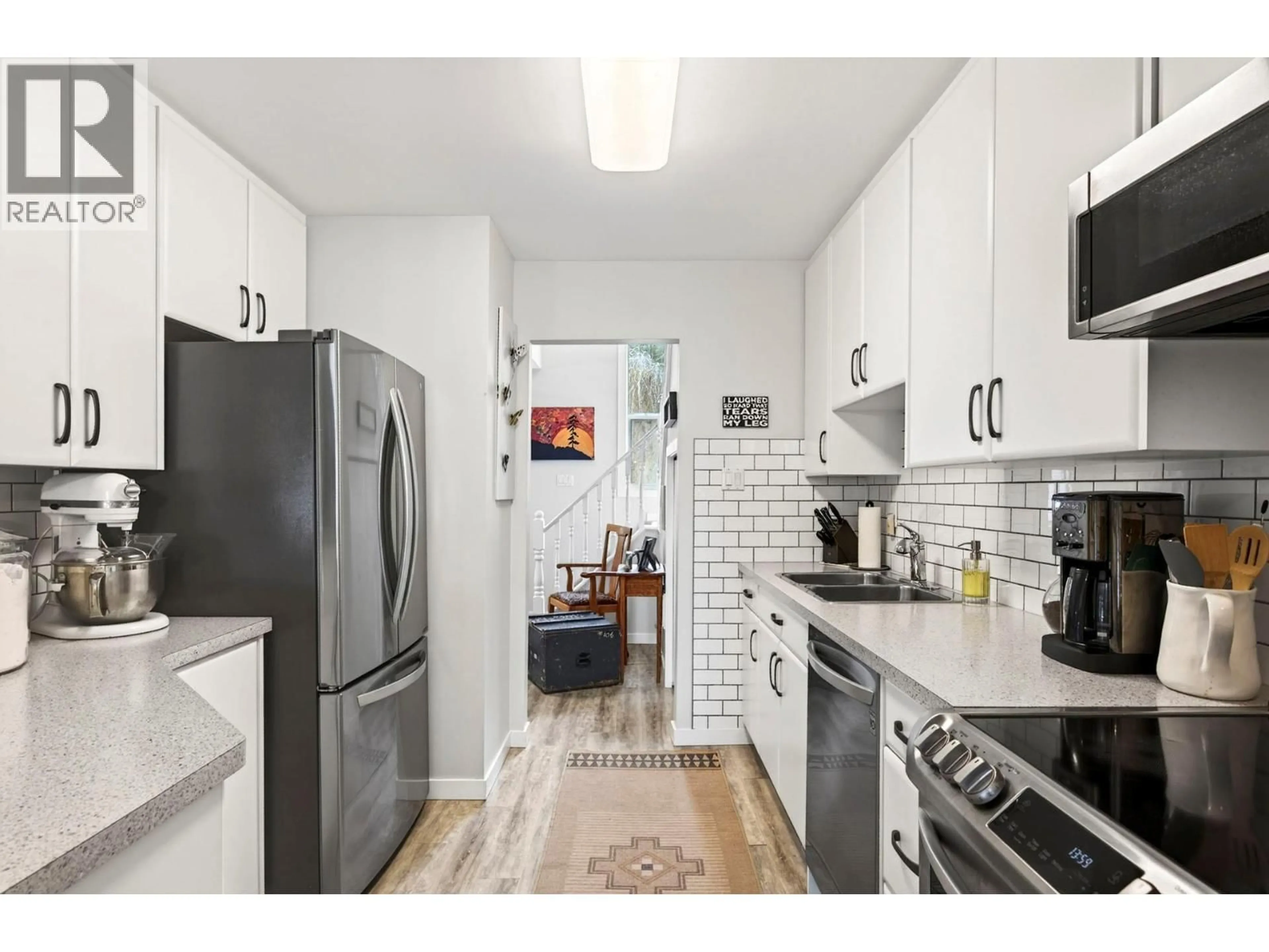 Standard kitchen, ceramic/tile floor for 25 - 1801 PAUL LAKE ROAD, Kamloops British Columbia V2H1N7