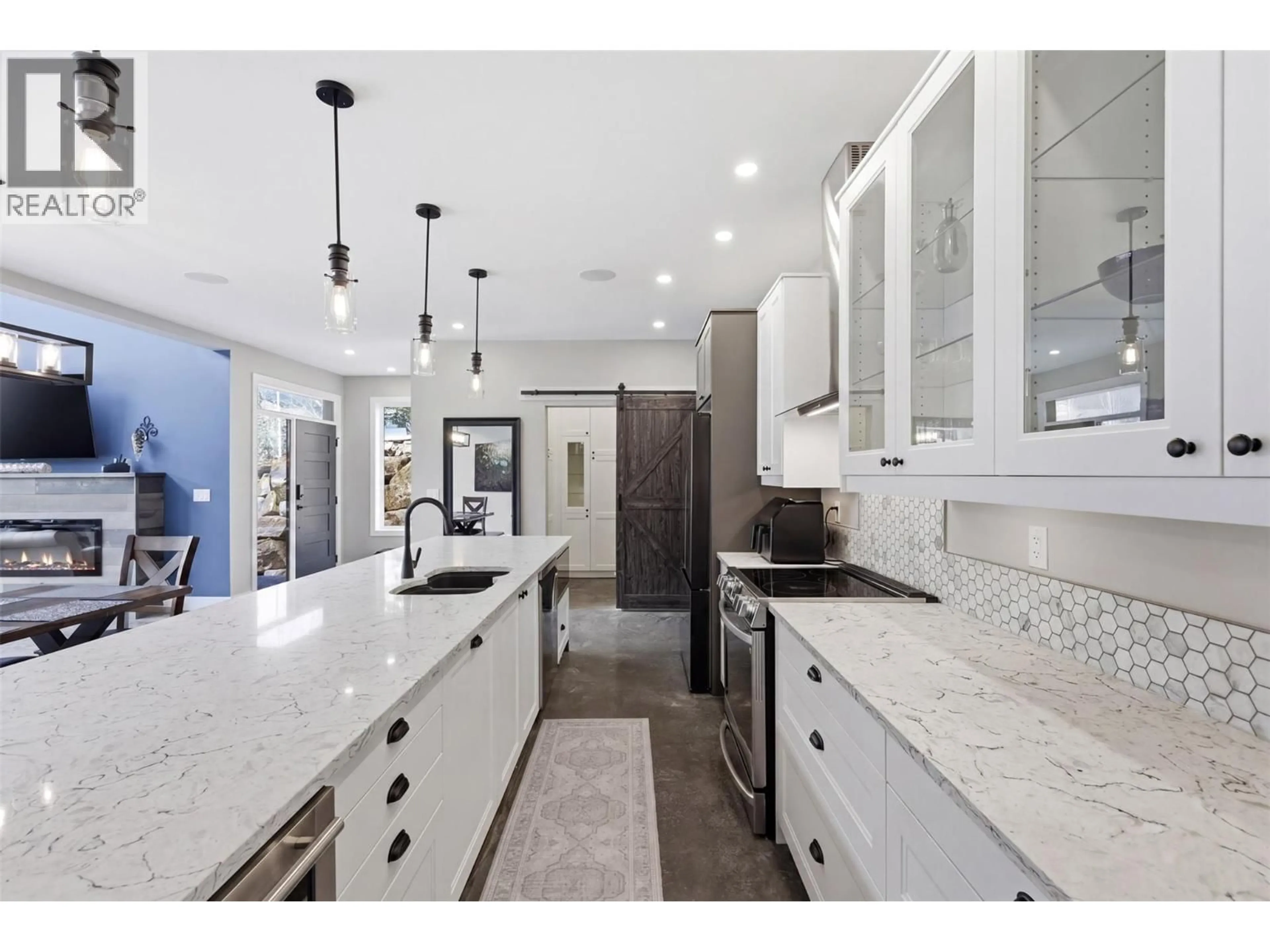 Contemporary kitchen, ceramic/tile floor for 2533 MOUNTAIN VIEW DRIVE, Sun Peaks British Columbia V0E5N0