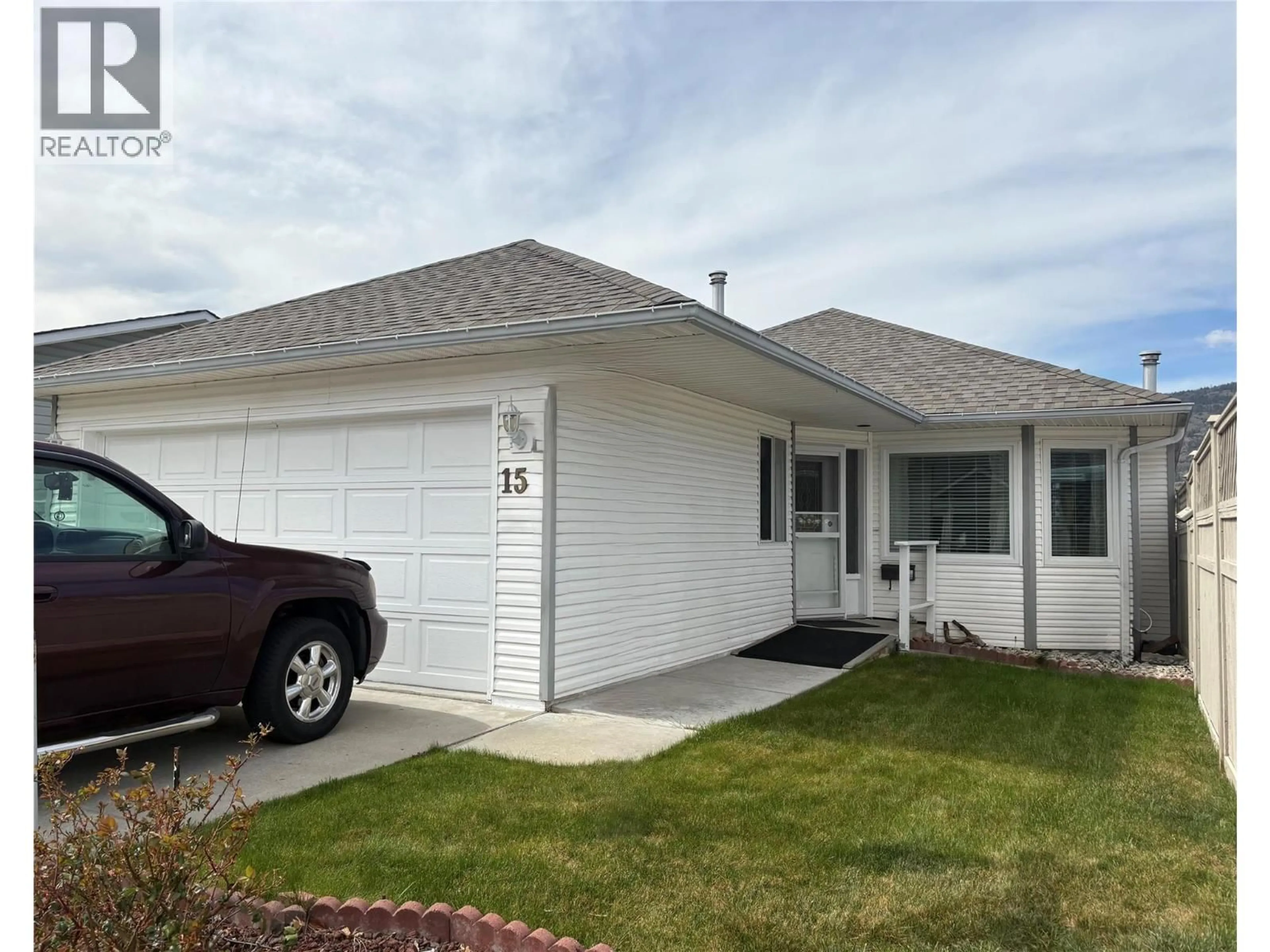 Home with vinyl exterior material, street for 156 - 3400 WILSON STREET, Penticton British Columbia V2A8J1