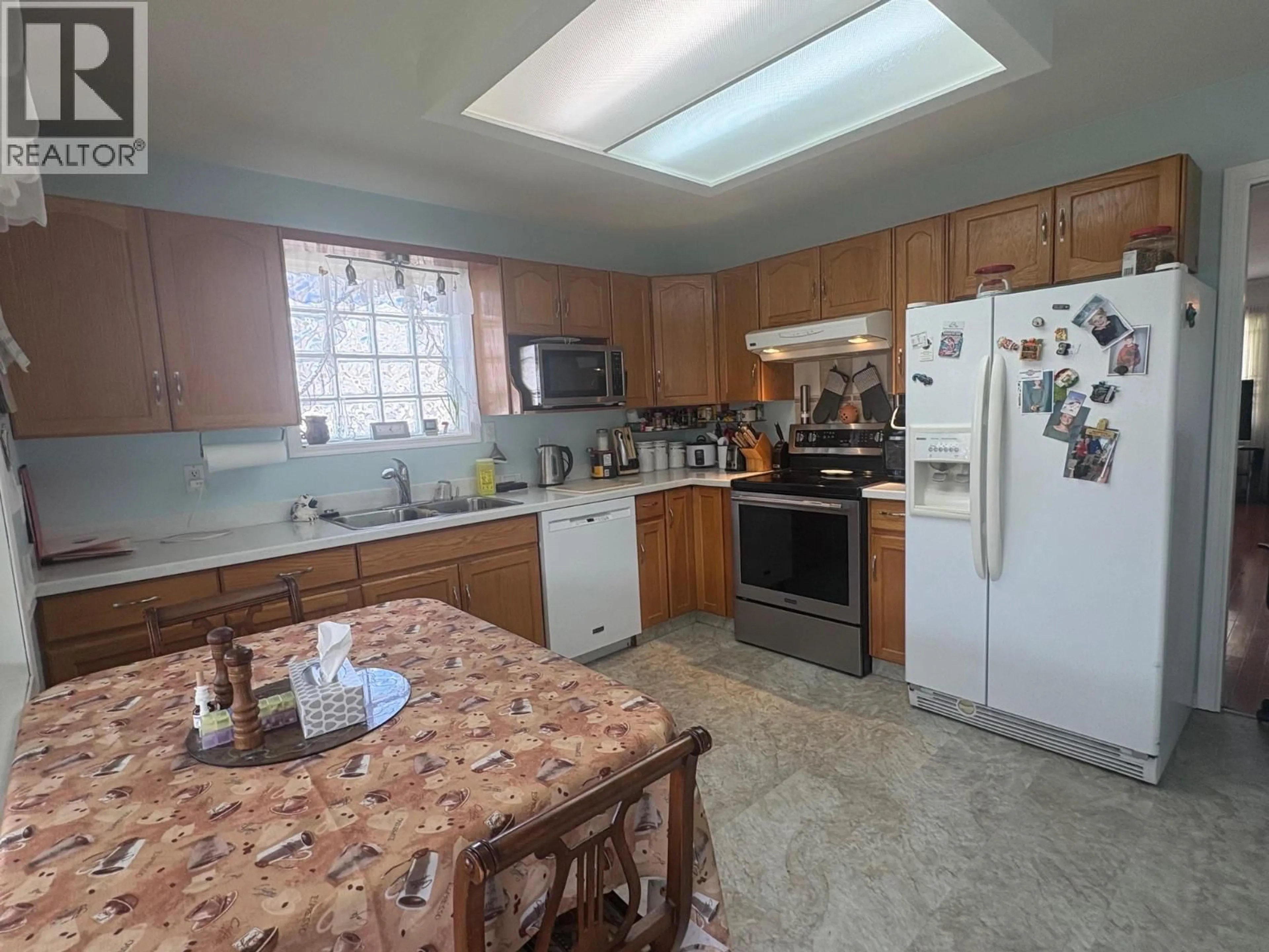 Standard kitchen, ceramic/tile floor for 156 - 3400 WILSON STREET, Penticton British Columbia V2A8J1