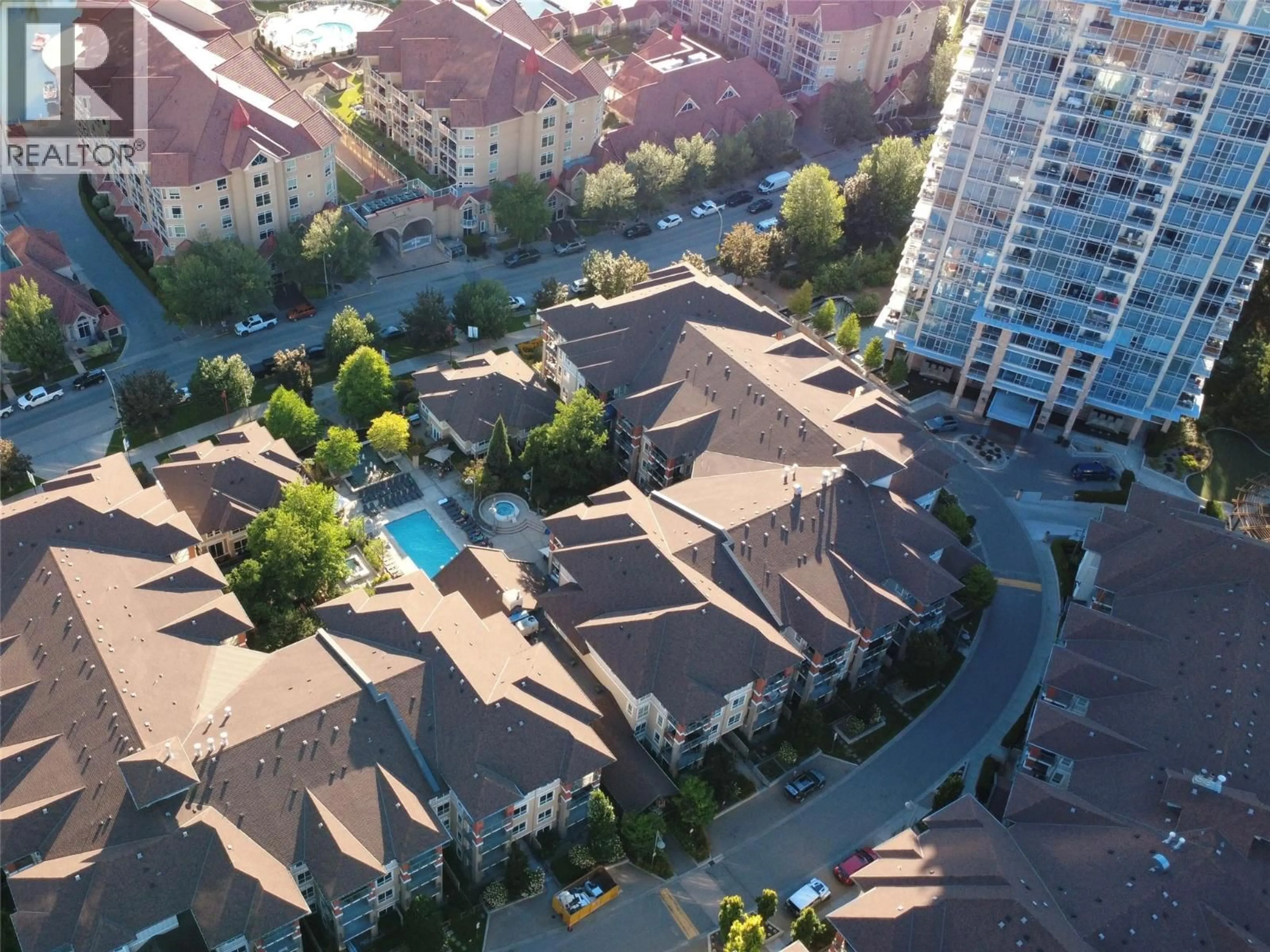 A pic from outside/outdoor area/front of a property/back of a property/a pic from drone, city buildings view from balcony for 906 - 1075 SUNSET DRIVE, Kelowna British Columbia V1Y9Y9
