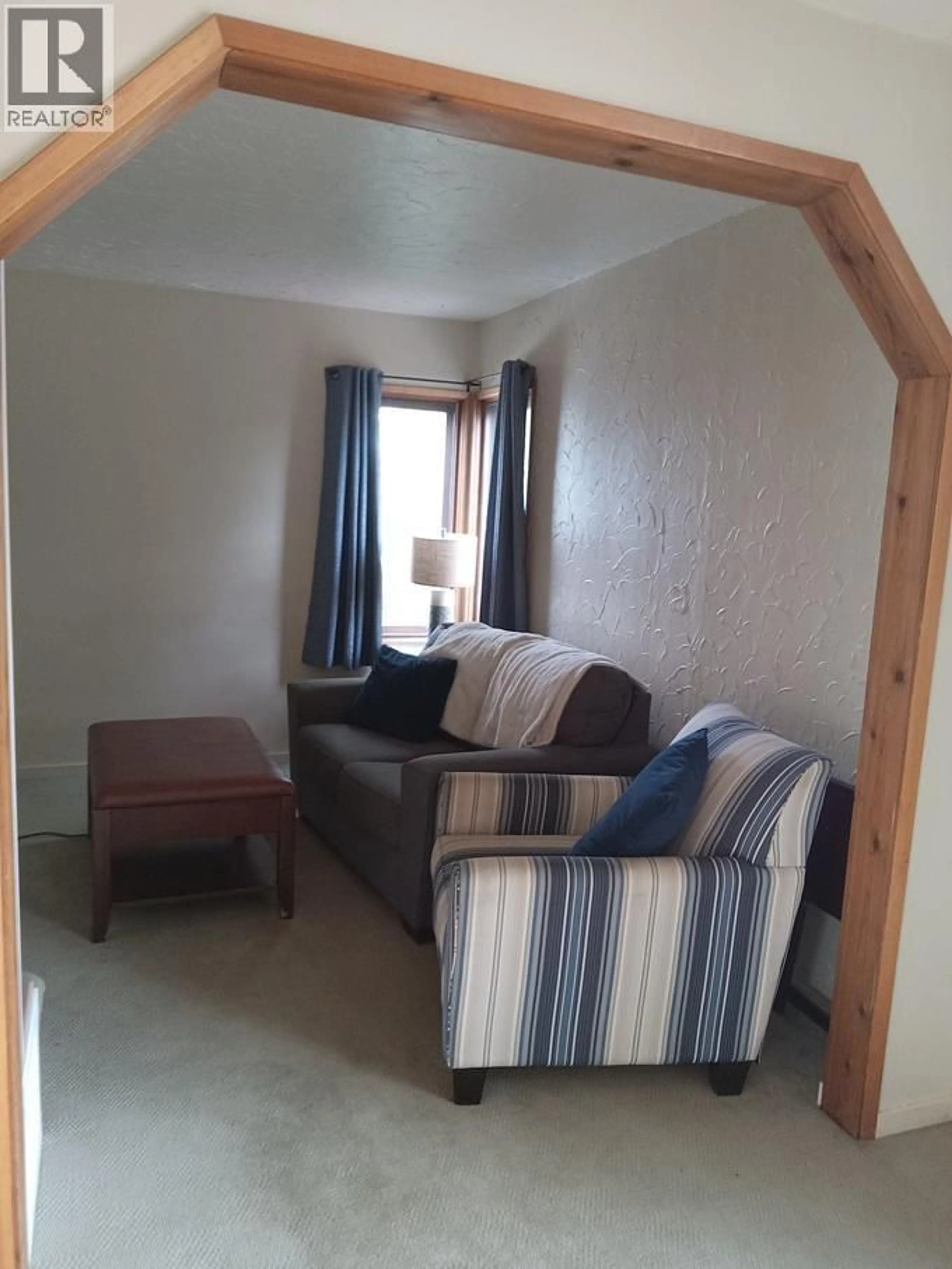 Living room with furniture, unknown for 4208 33 STREET, Vernon British Columbia V1T5V1