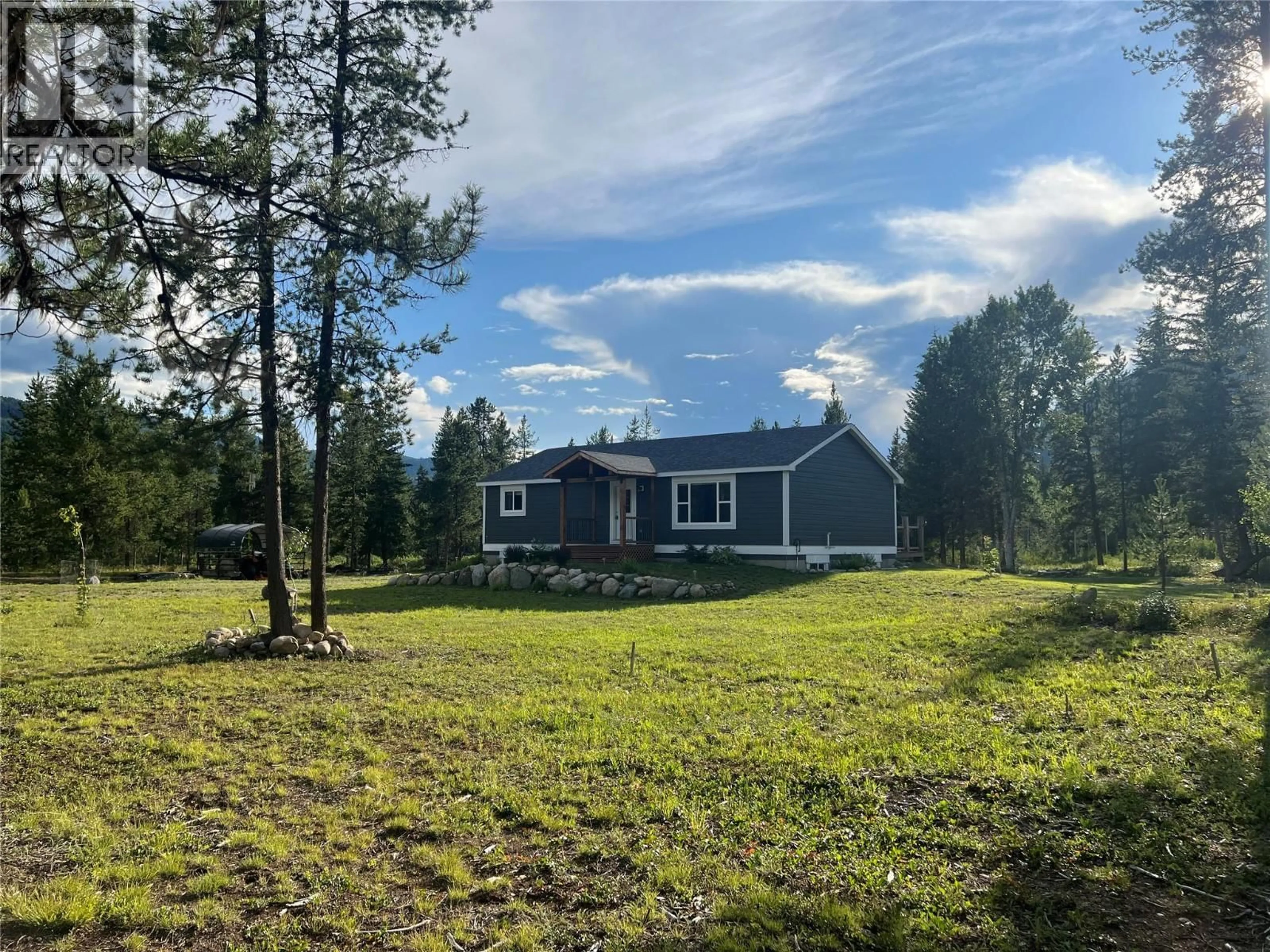 A pic from outside/outdoor area/front of a property/back of a property/a pic from drone, forest/trees view for 3090 BUFFALO SPRINGS ROAD, Barriere British Columbia V0E1E0