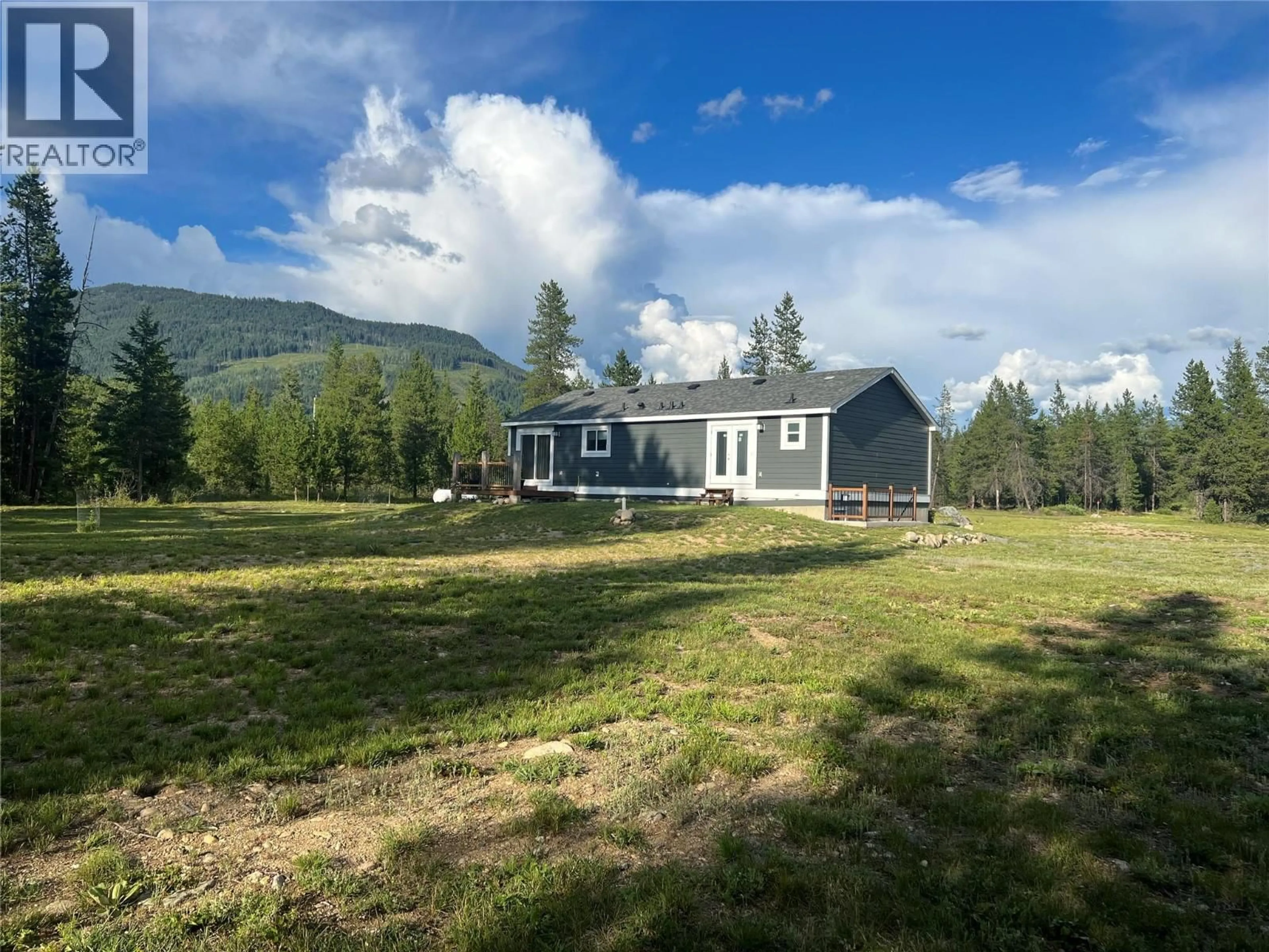 A pic from outside/outdoor area/front of a property/back of a property/a pic from drone, mountain view for 3090 BUFFALO SPRINGS ROAD, Barriere British Columbia V0E1E0