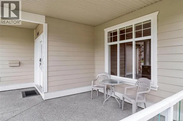 1713 MAMICH CIRCLE, Saanich 4