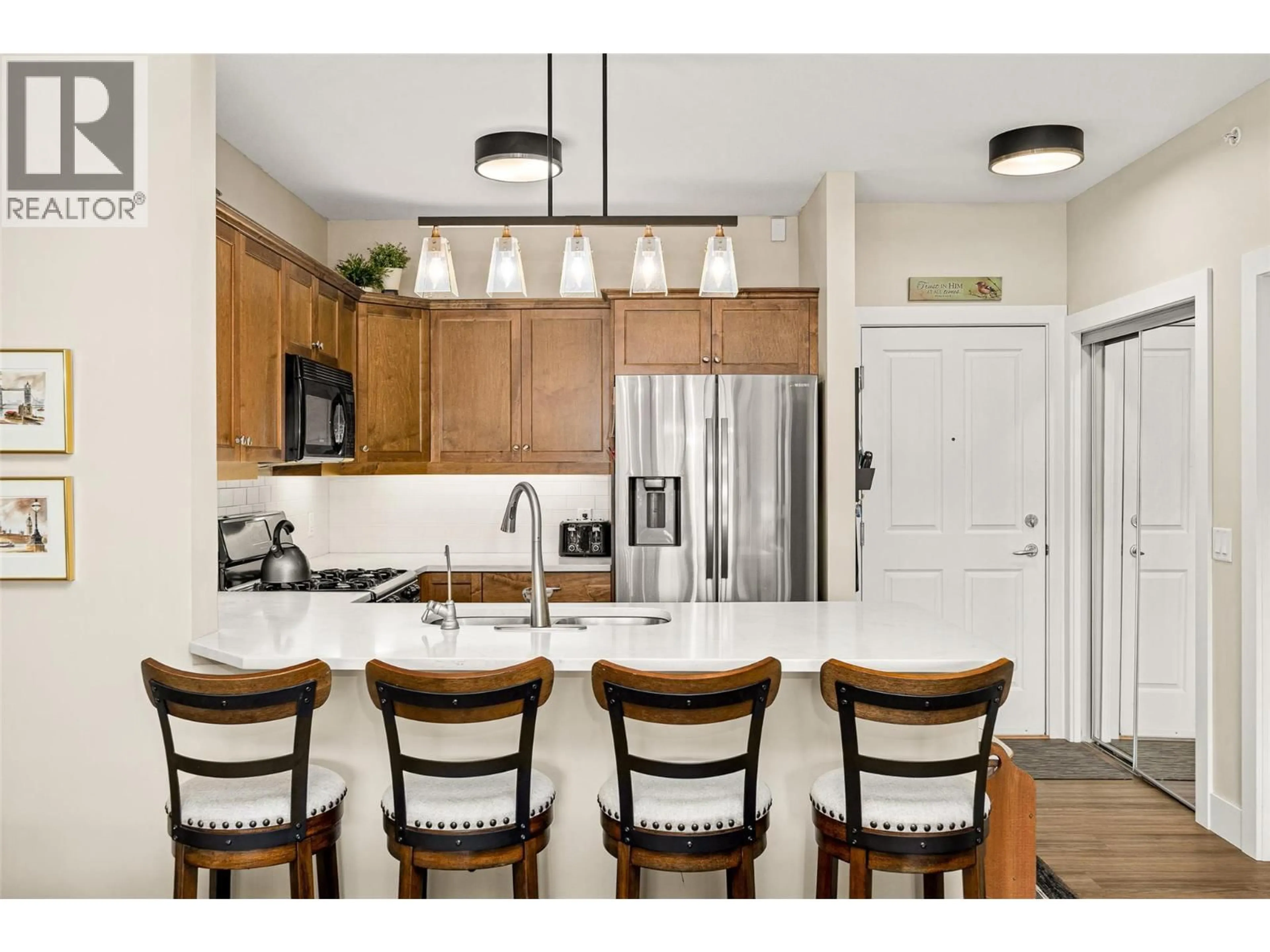 Open concept kitchen, unknown for 417 - 2532 SHORELINE DRIVE, Lake Country British Columbia V4V2N8