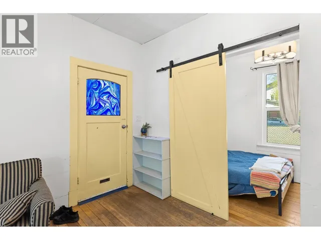 2029 RICHTER STREET, Kelowna 4