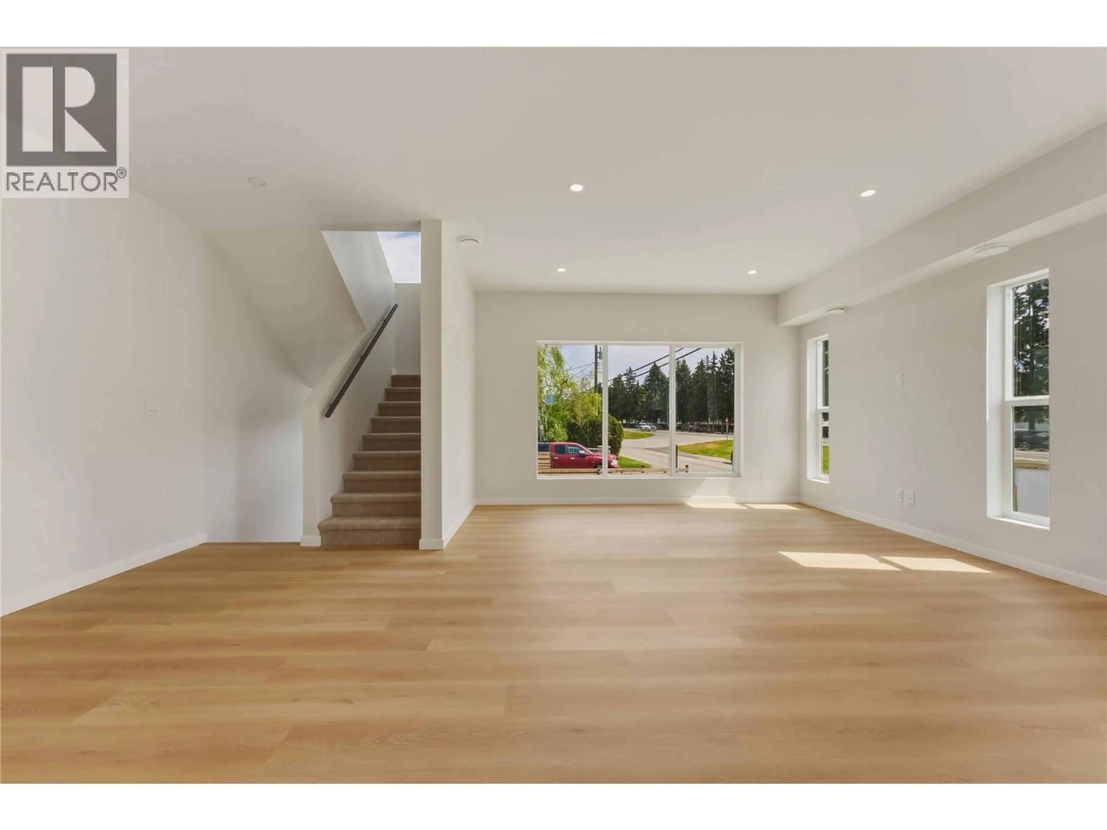 Indoor foyer for 1 - 5661 OKANAGAN LANDING ROAD, Vernon British Columbia V1T7A6