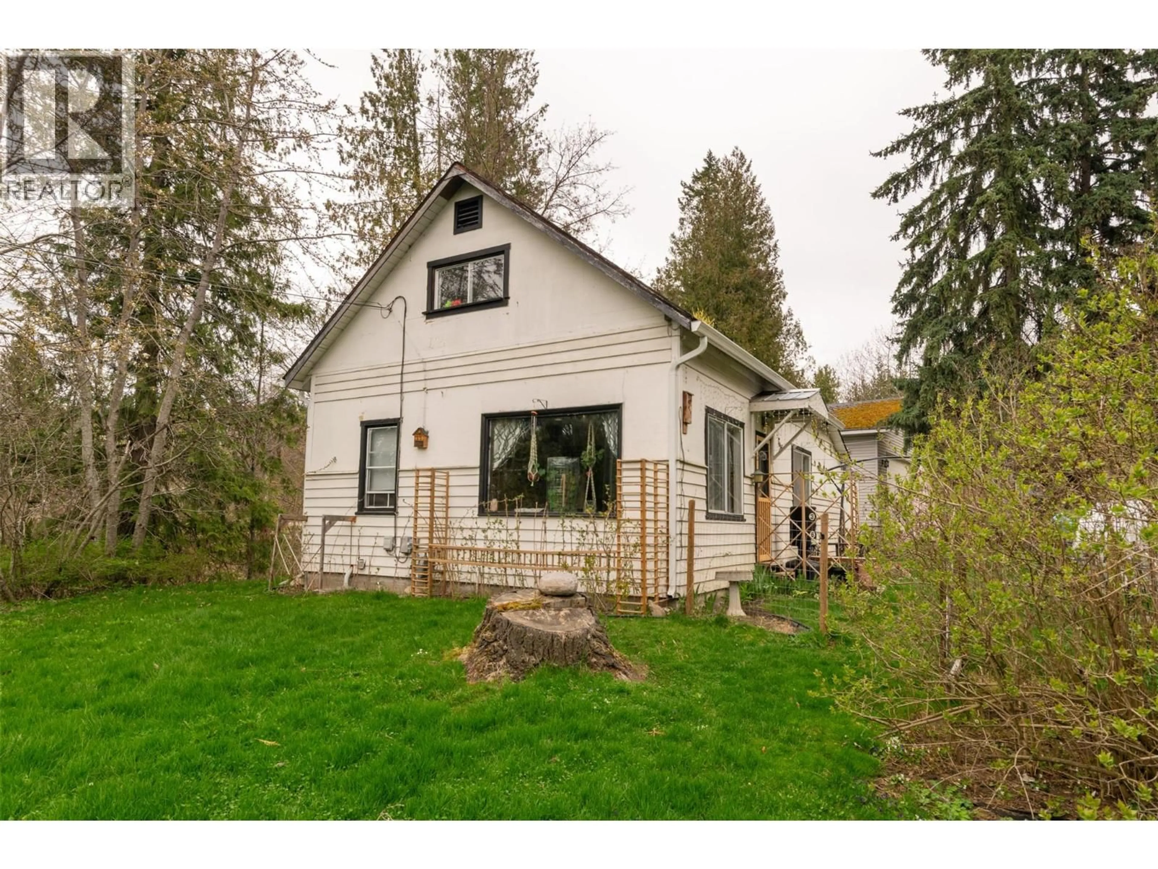 Unknown for 2370 LAKESHORE ROAD NORTHEAST, Salmon Arm British Columbia V1E3X9