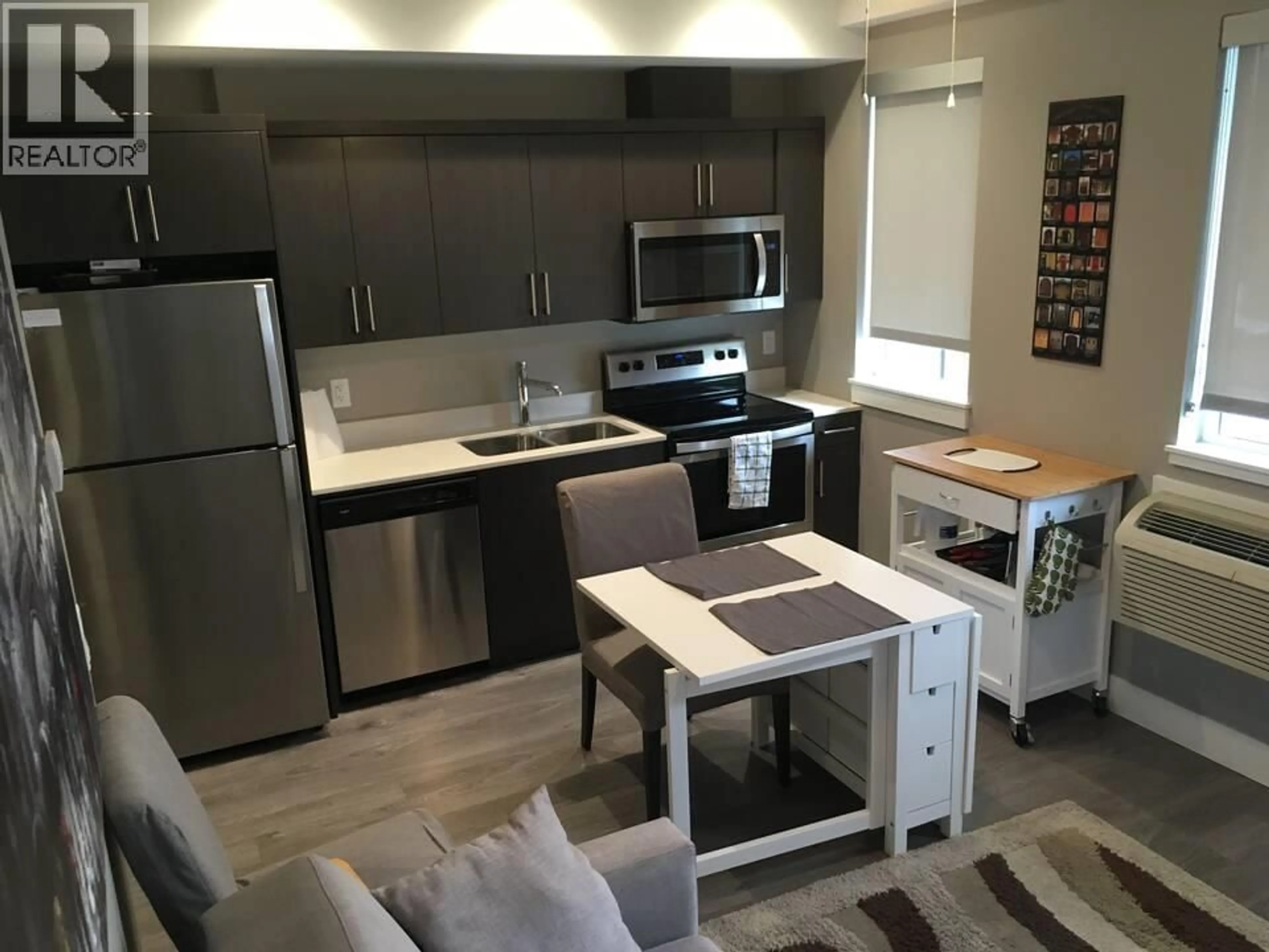 Open concept kitchen, unknown for 435 - 925 LEON AVENUE, Kelowna British Columbia V1Y0E5