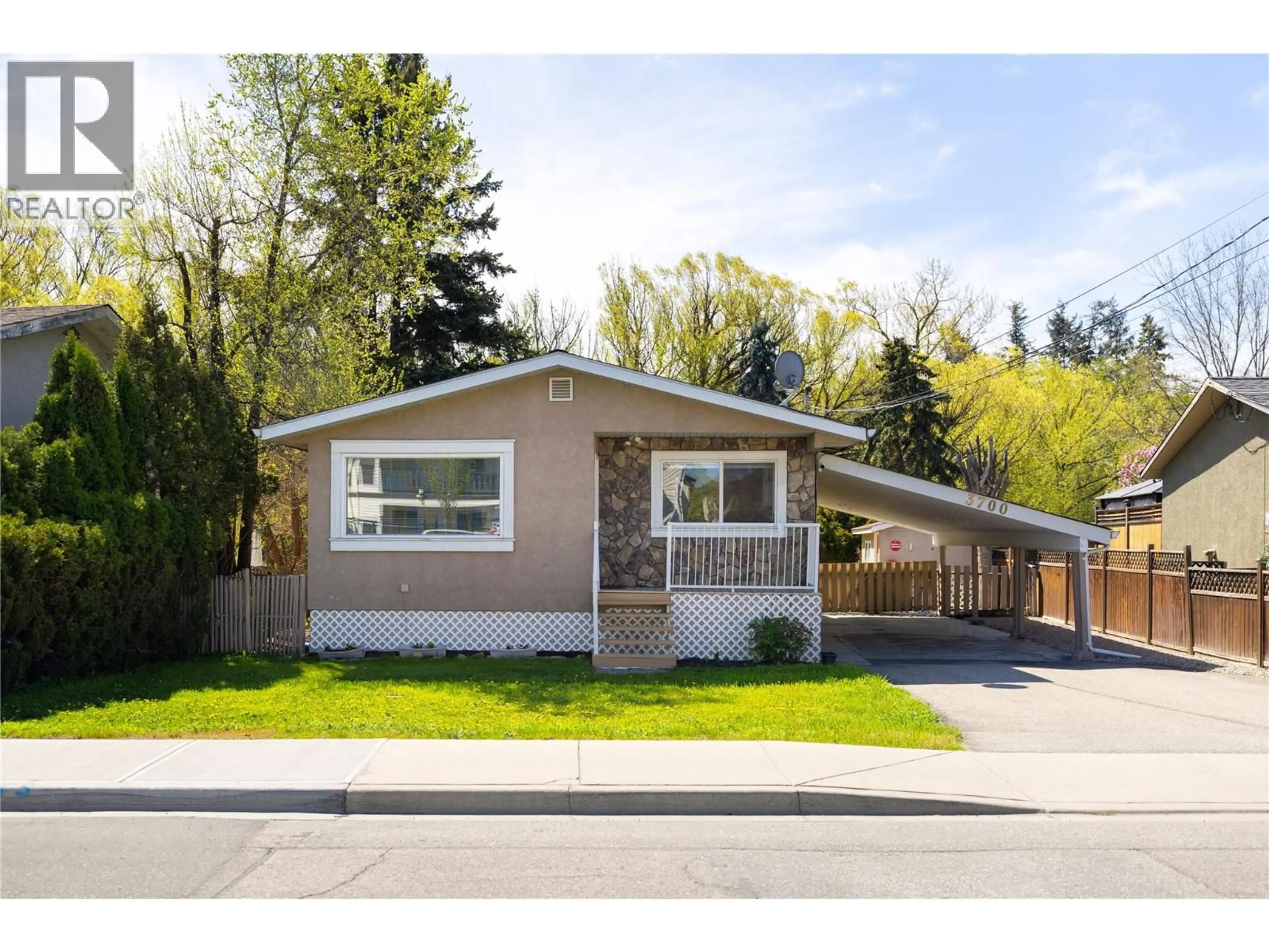 Home with vinyl exterior material, street for 3700 24 AVENUE, Vernon British Columbia V1T1L9