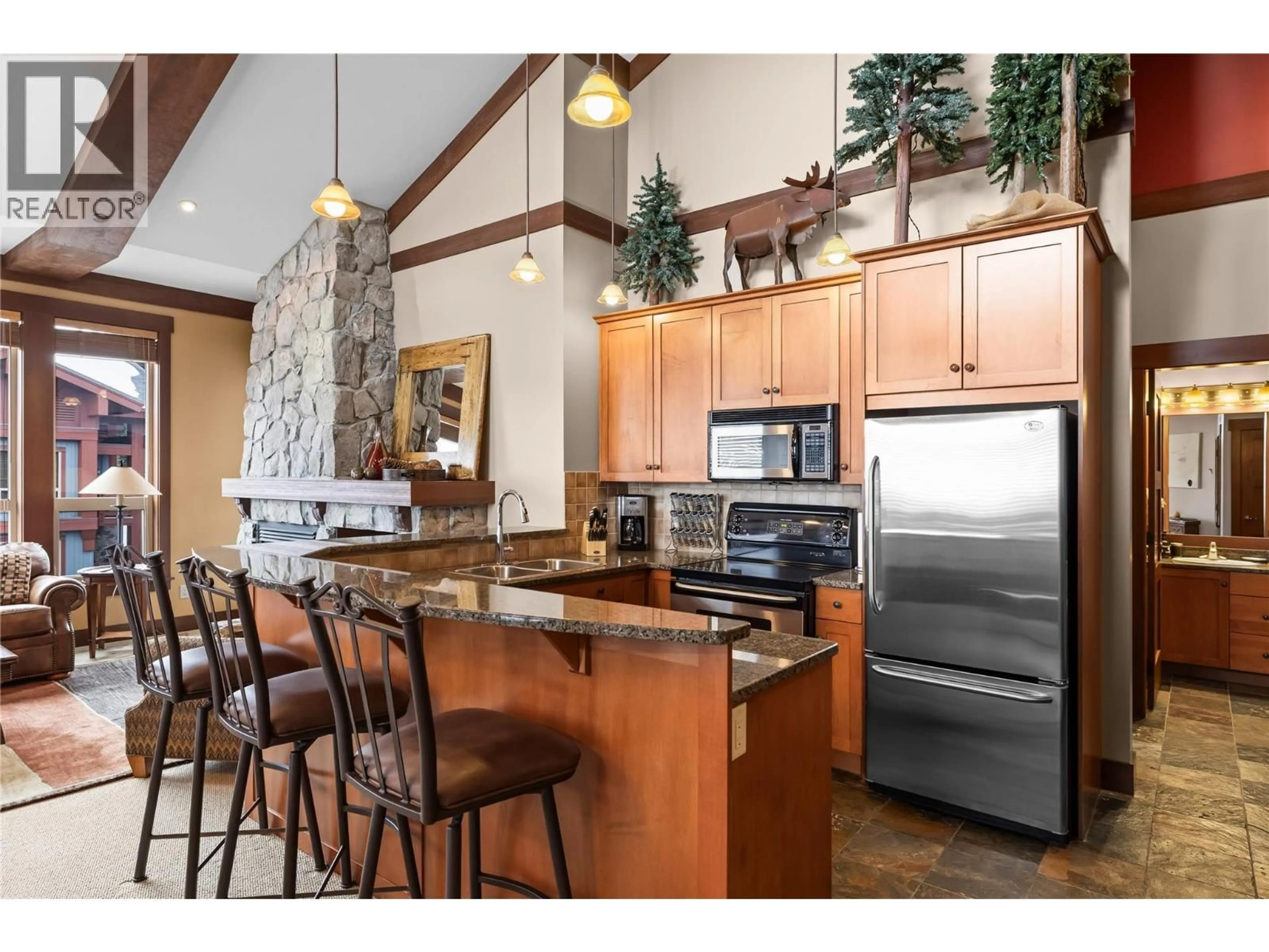 Open concept kitchen, unknown for 401 - 5259 BIG WHITE ROAD, Big White British Columbia V1P1P3
