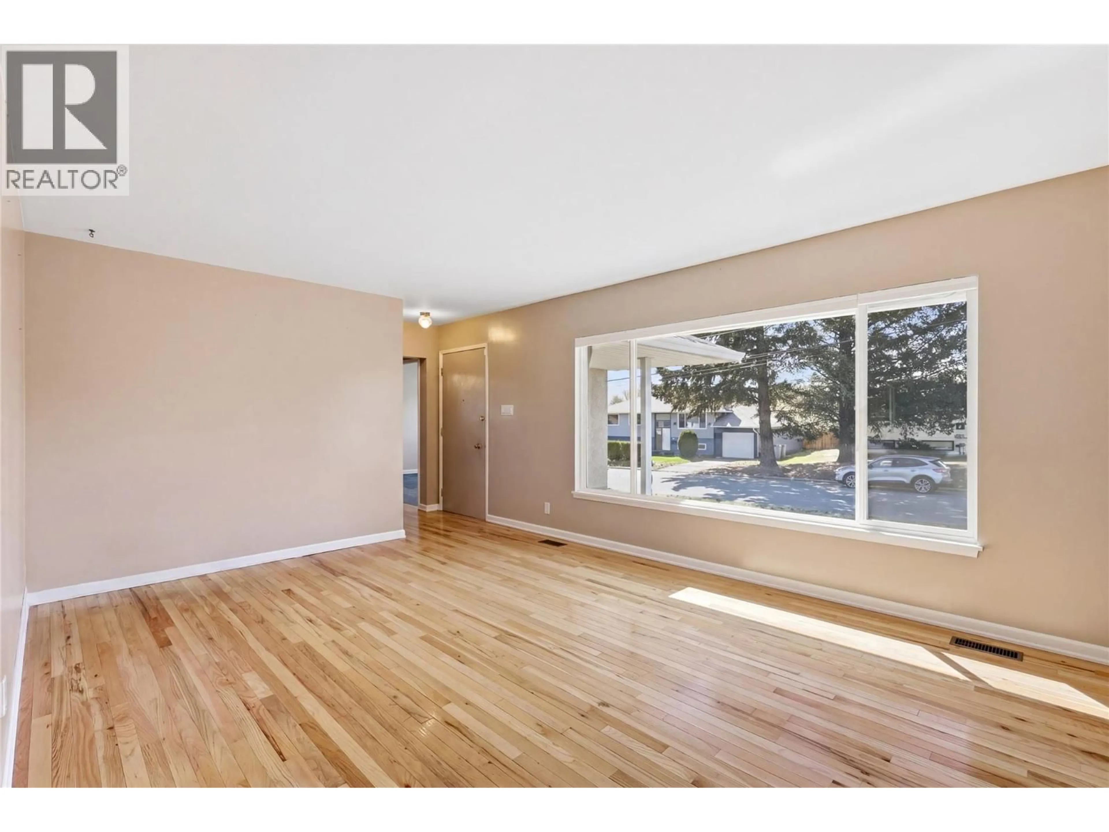 Unknown for 686 BRANDON AVENUE, Kamloops British Columbia V2B1N4