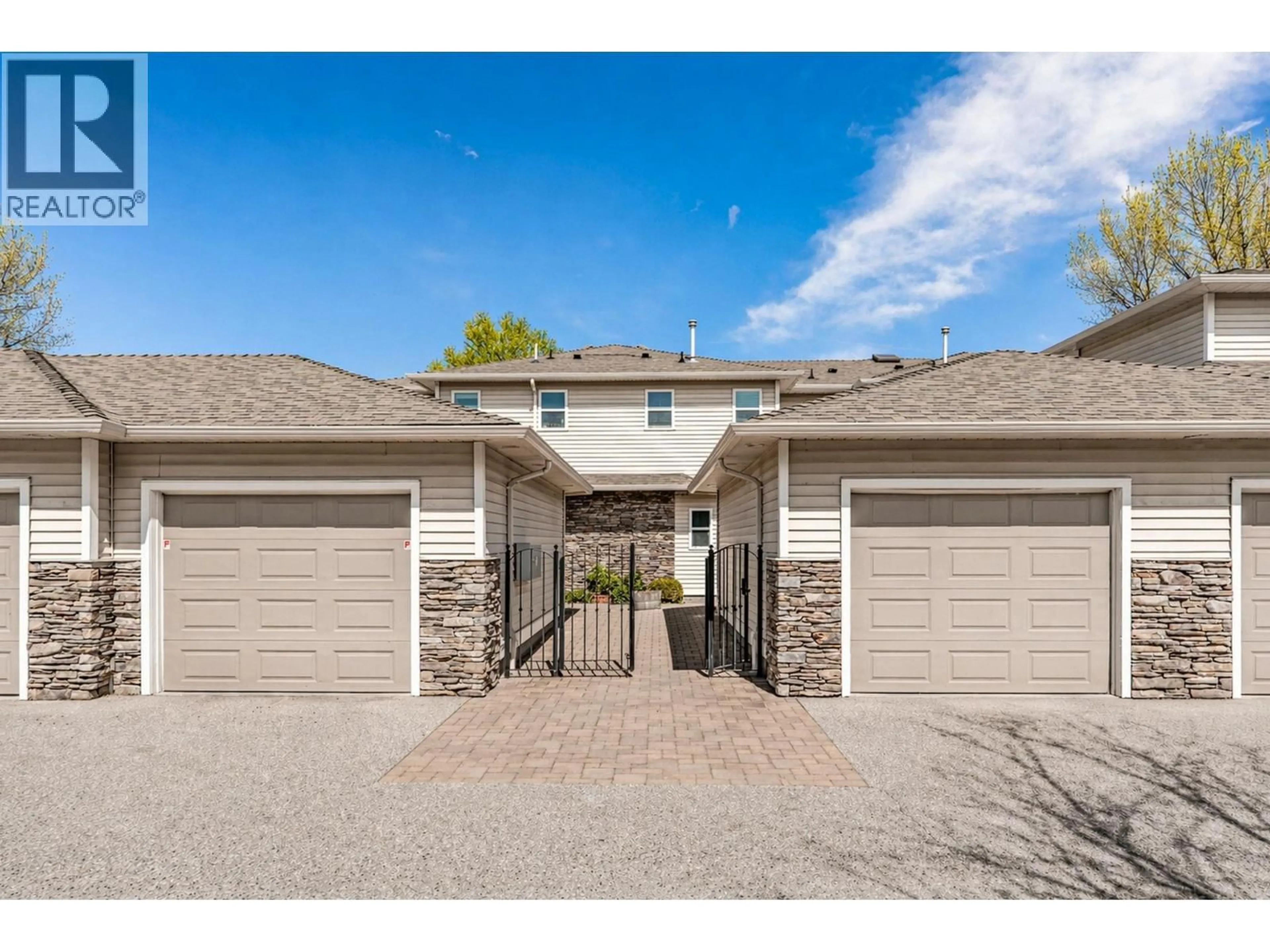 Unknown for 105 - 4049 LAKESHORE DRIVE, Kelowna British Columbia V1W1V7