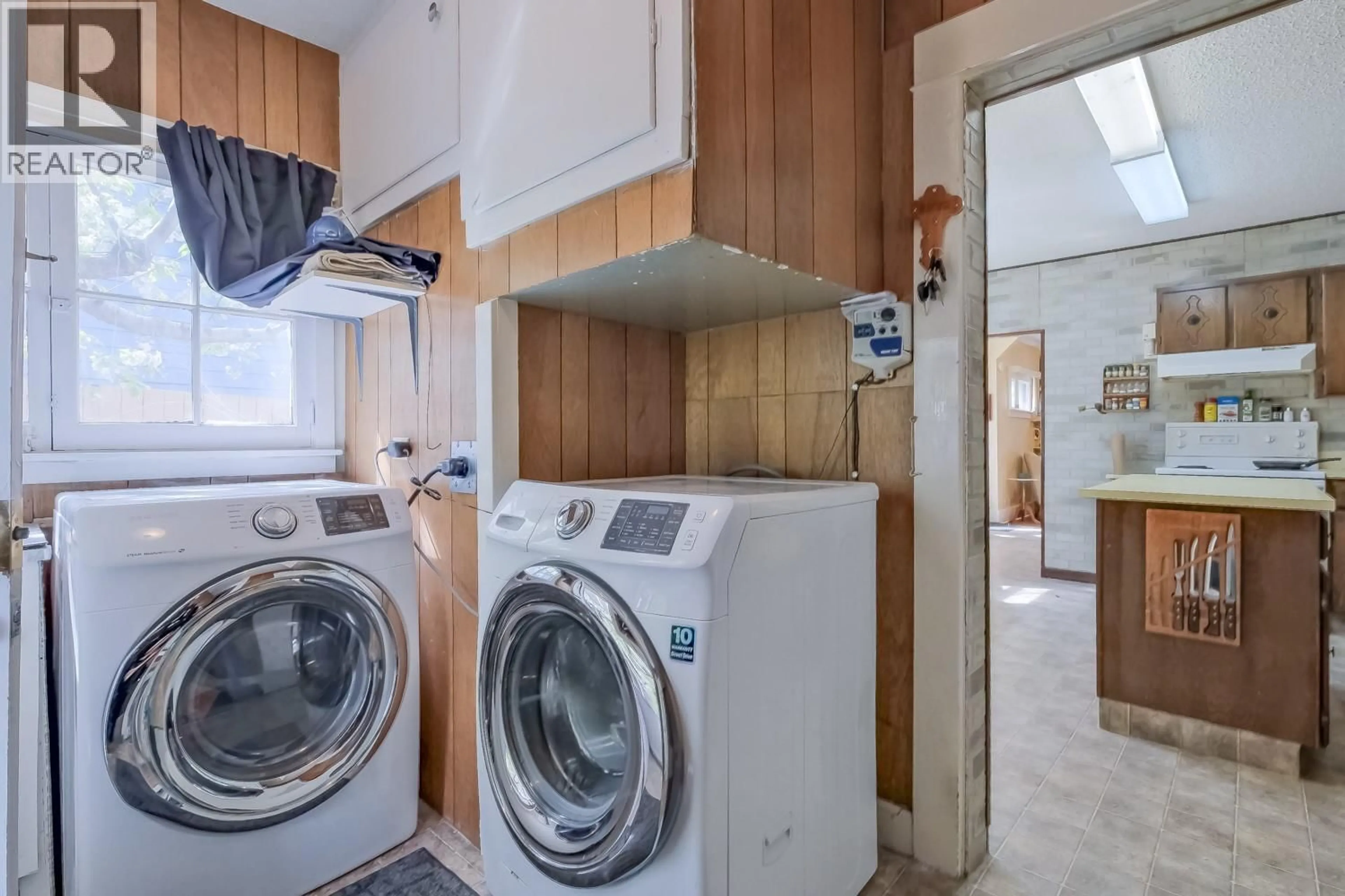 Laundry room for 836 GOVERNMENT STREET, Penticton British Columbia V2A4T3