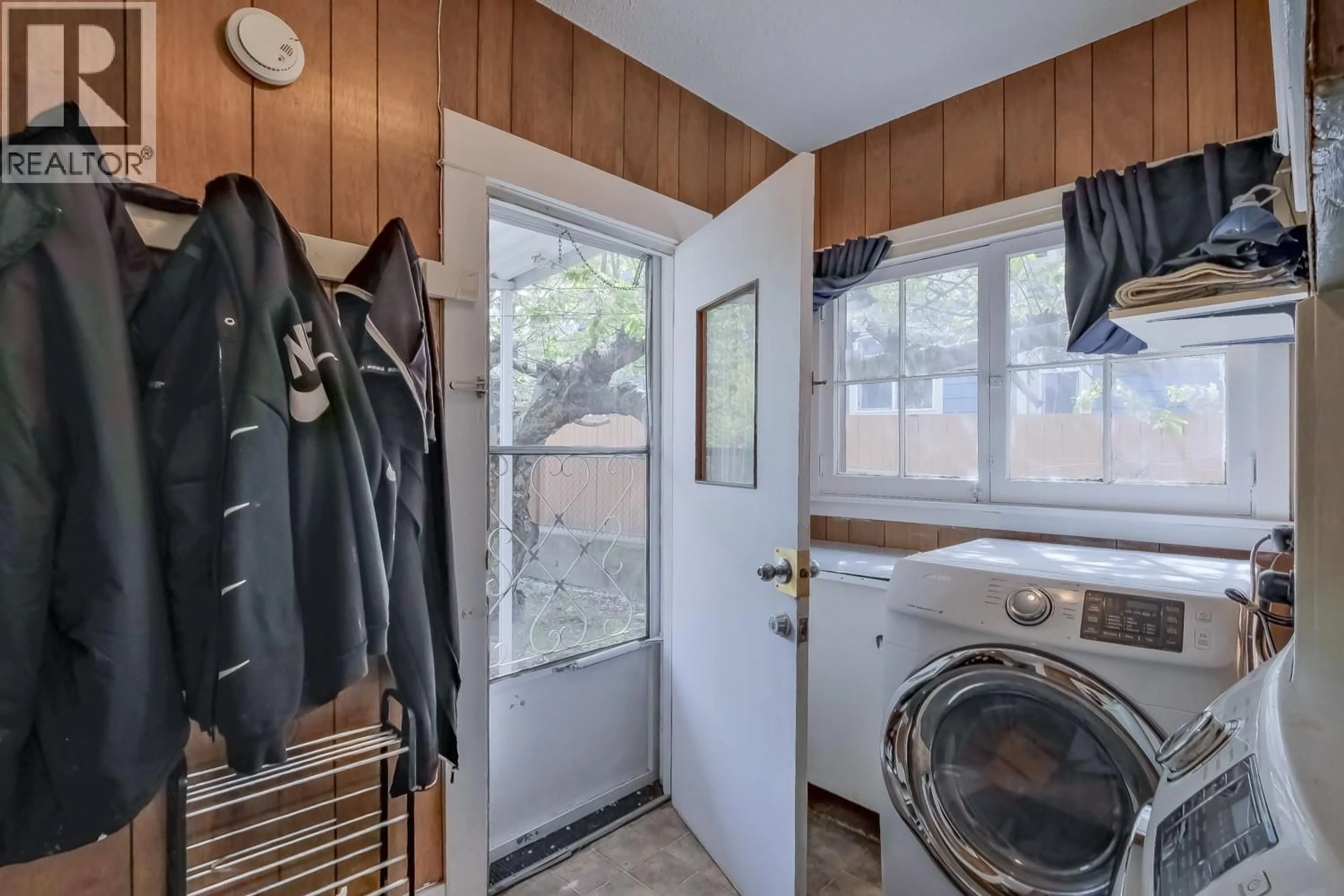 Laundry room for 836 GOVERNMENT STREET, Penticton British Columbia V2A4T3