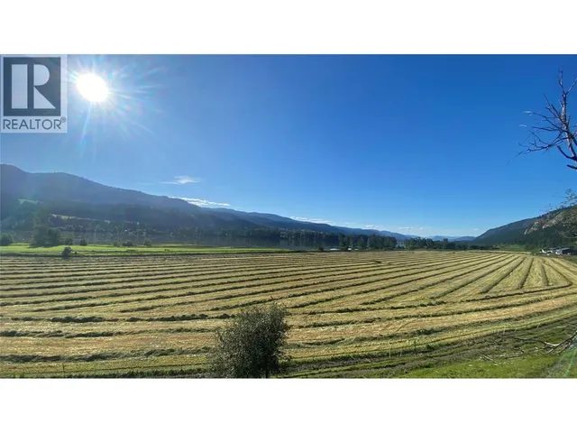 5111 DUNN LAKE ROAD, Barriere 5