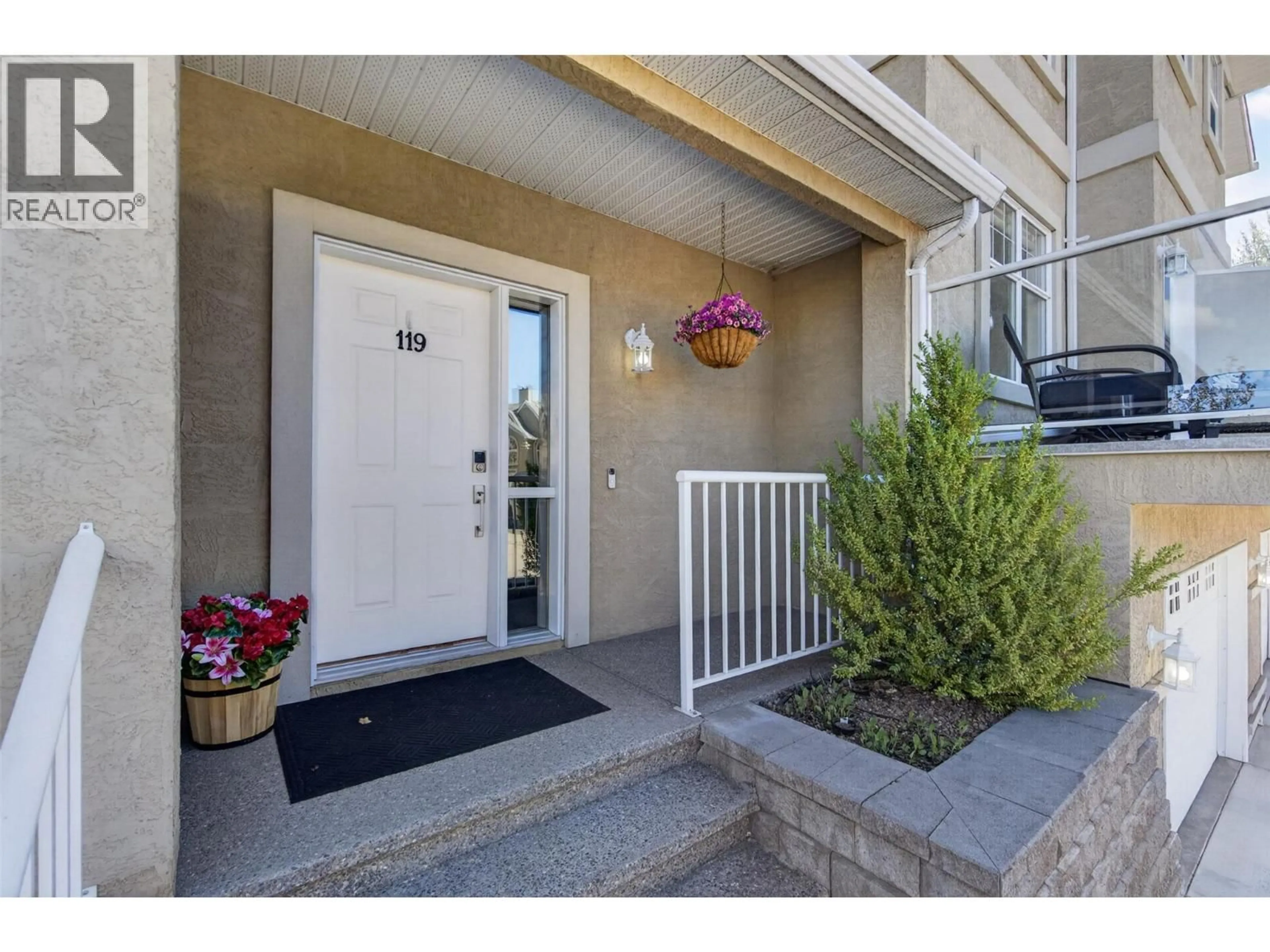 Indoor entryway for 119 - 5501 20 STREET, Vernon British Columbia V1T7T2
