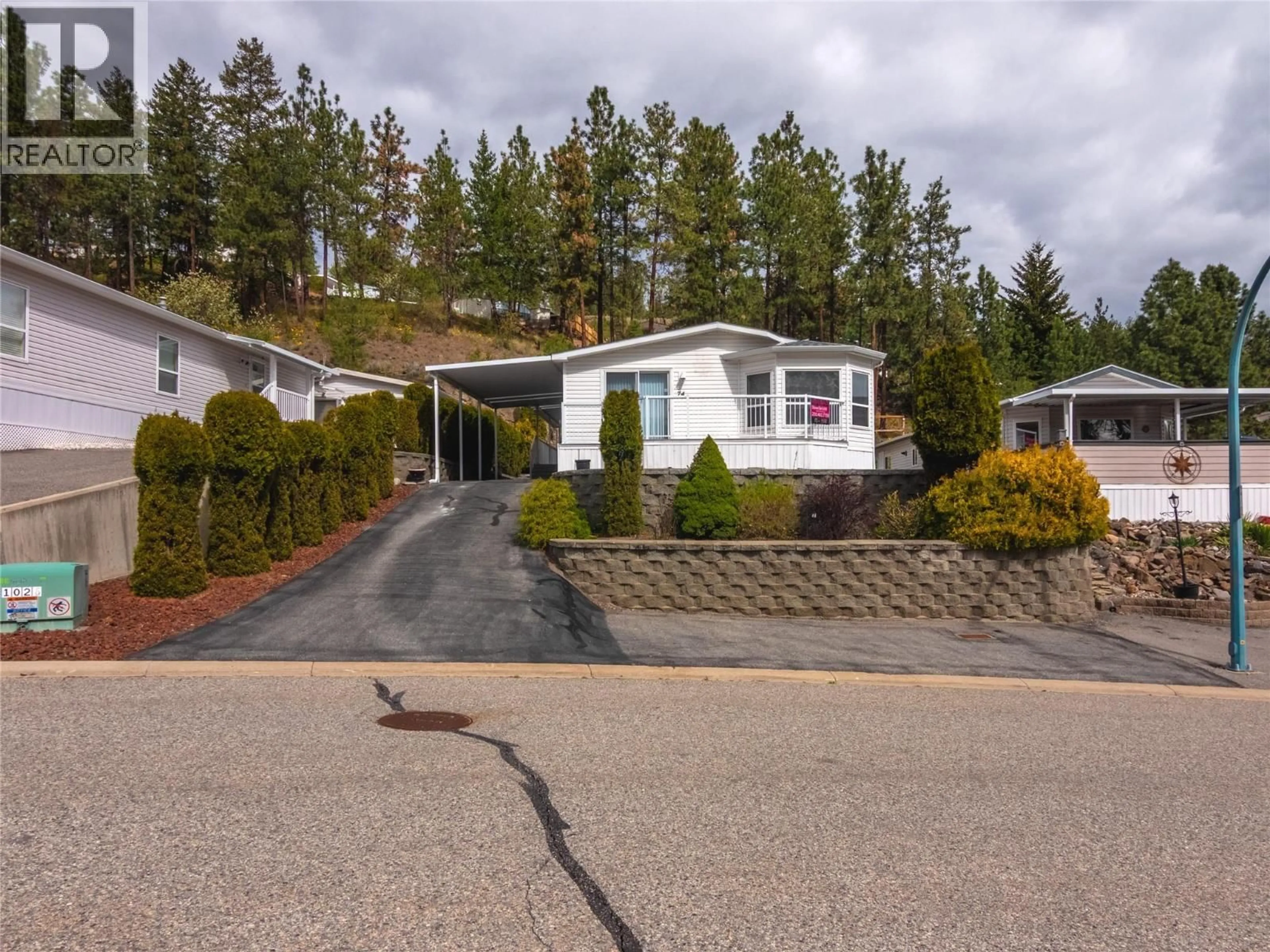 Home with vinyl exterior material, mountain view for 74 - 1750 LENZ ROAD, West Kelowna British Columbia V1Z3N1