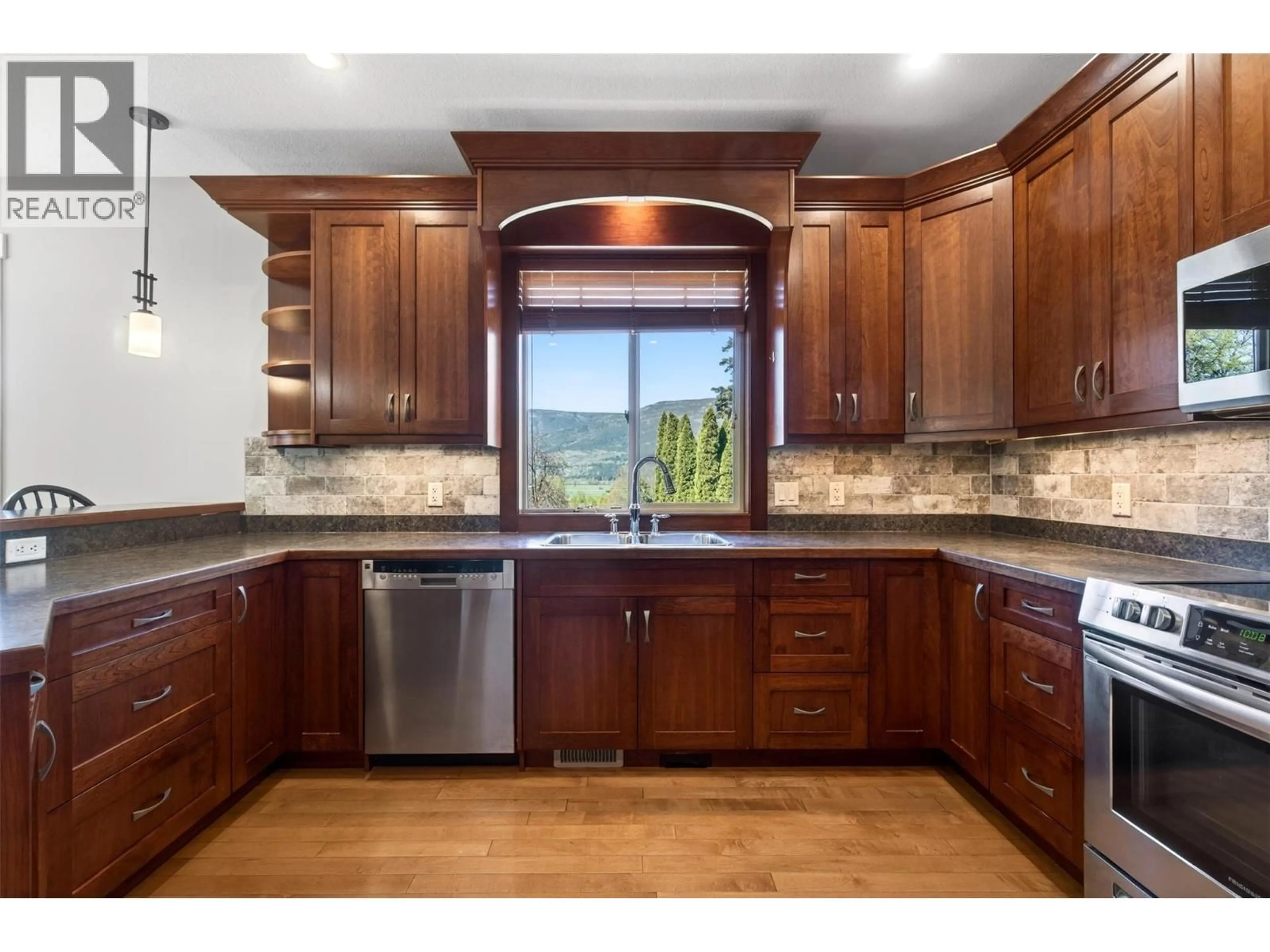 Unknown for 1291 23 AVENUE SOUTHWEST, Salmon Arm British Columbia V1E0A9