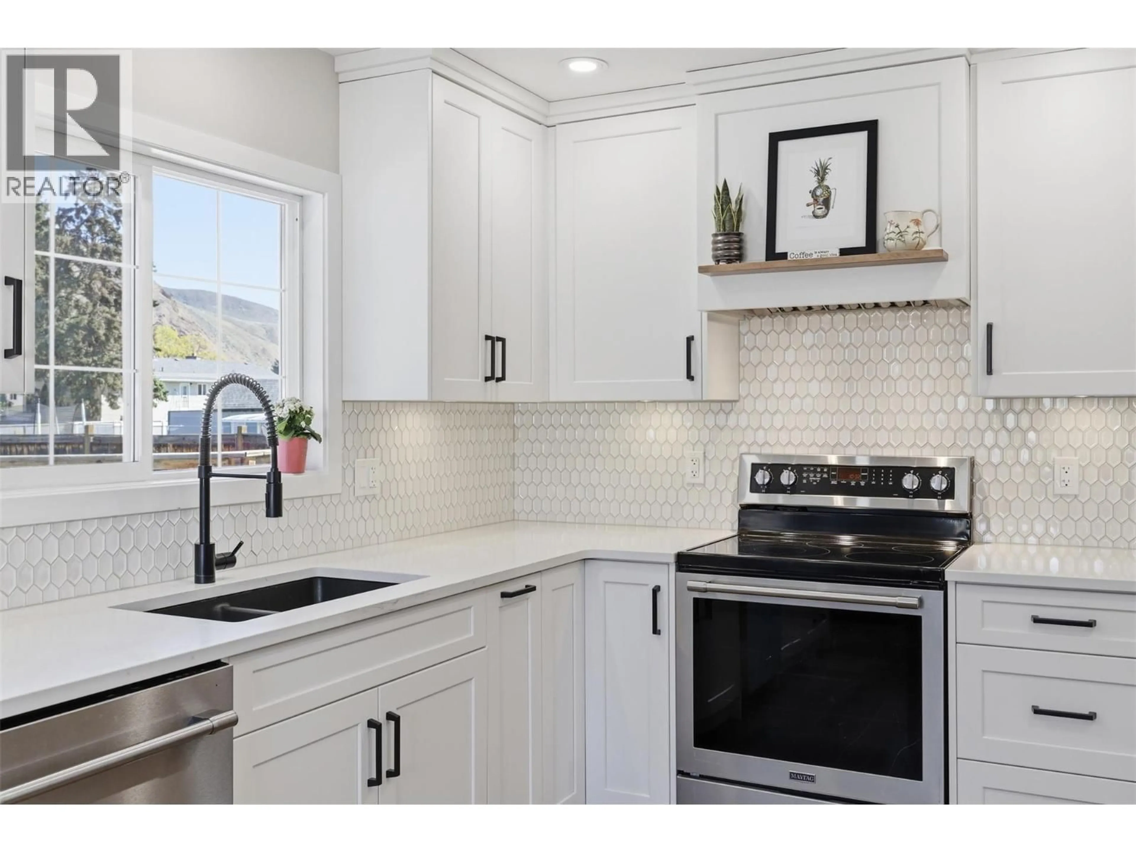 Open concept kitchen, ceramic/tile floor for 2484 YOUNG AVENUE, Kamloops British Columbia V2B4M8