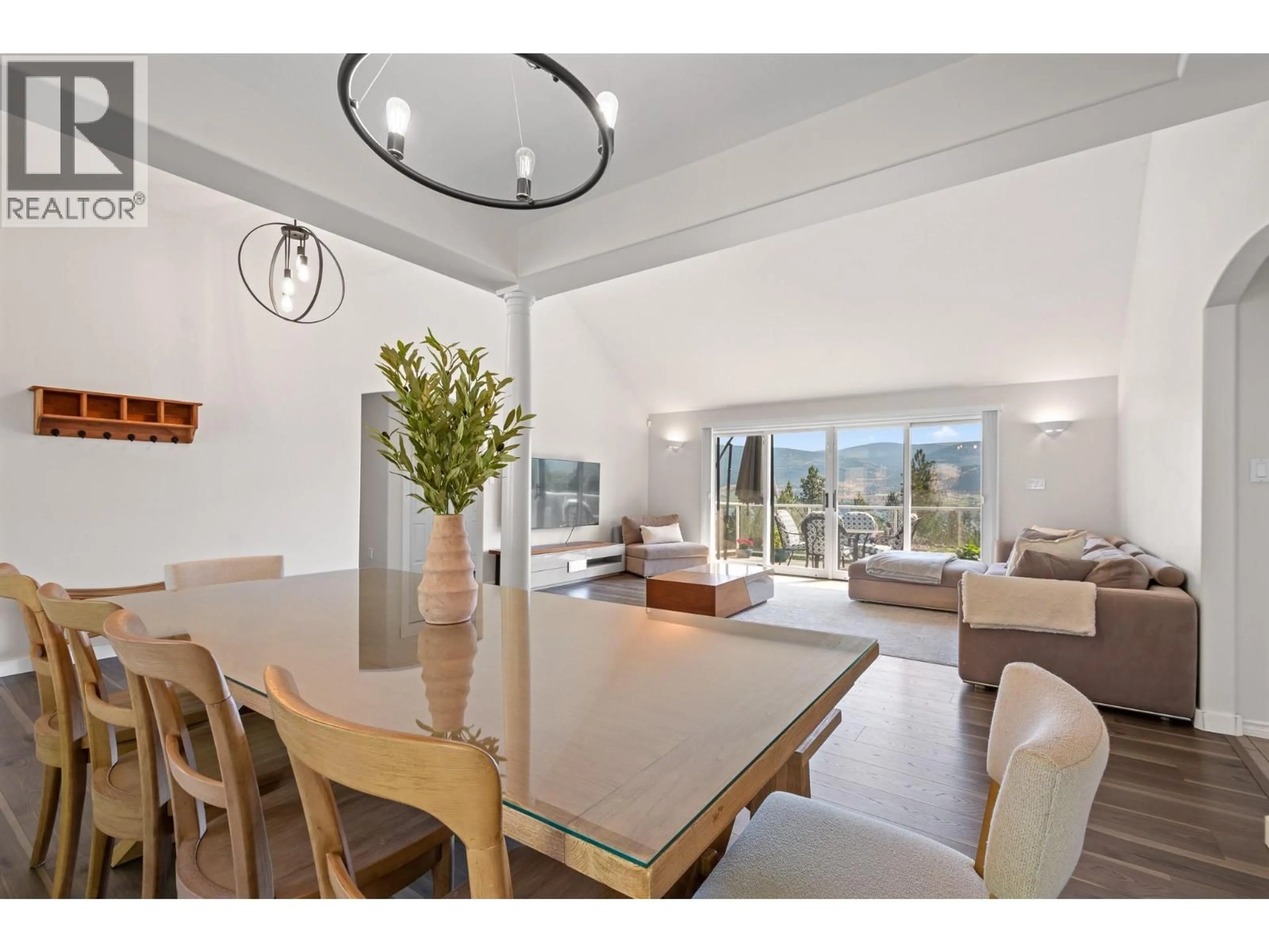 Dining room, unknown for 2455 WESTWOOD DRIVE, Penticton British Columbia V2A8Y8