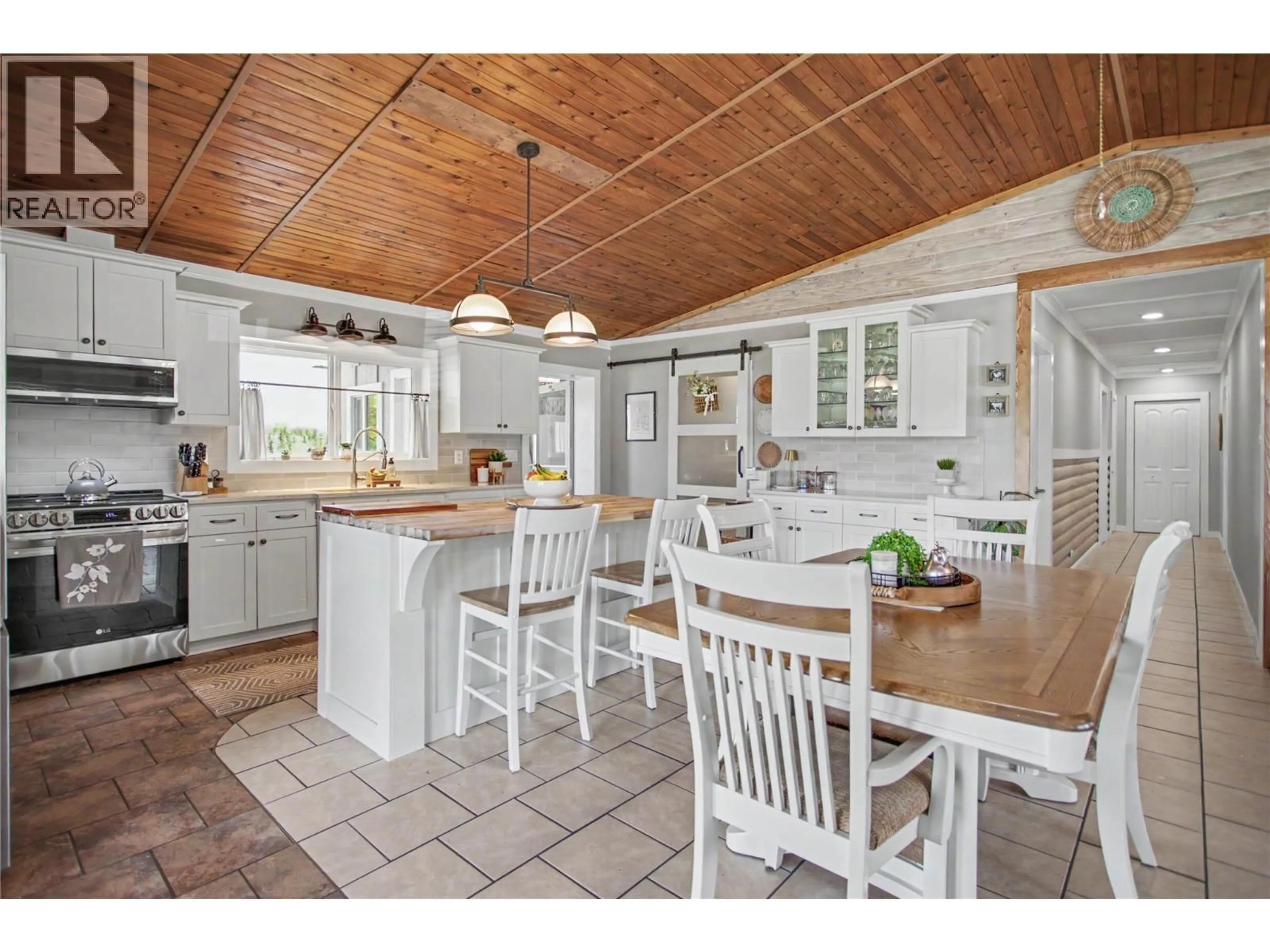 Open concept kitchen, ceramic/tile floor for 3071 CREIGHTON VALLEY ROAD, Cherryville British Columbia V0E2G3