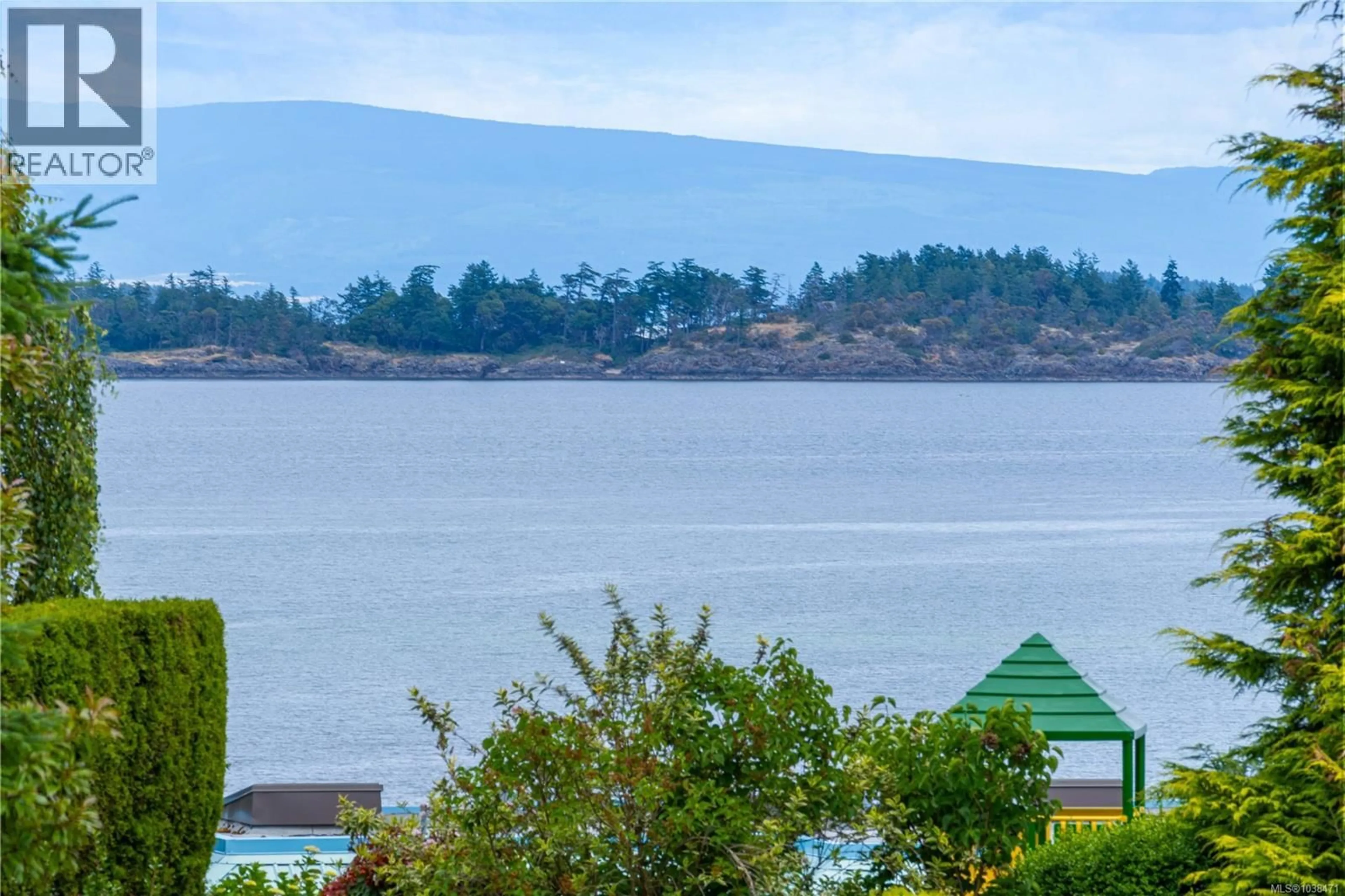 Patio, water/lake/river/ocean view for 33 - 1165 RESORT DRIVE, Parksville British Columbia V9P2E2