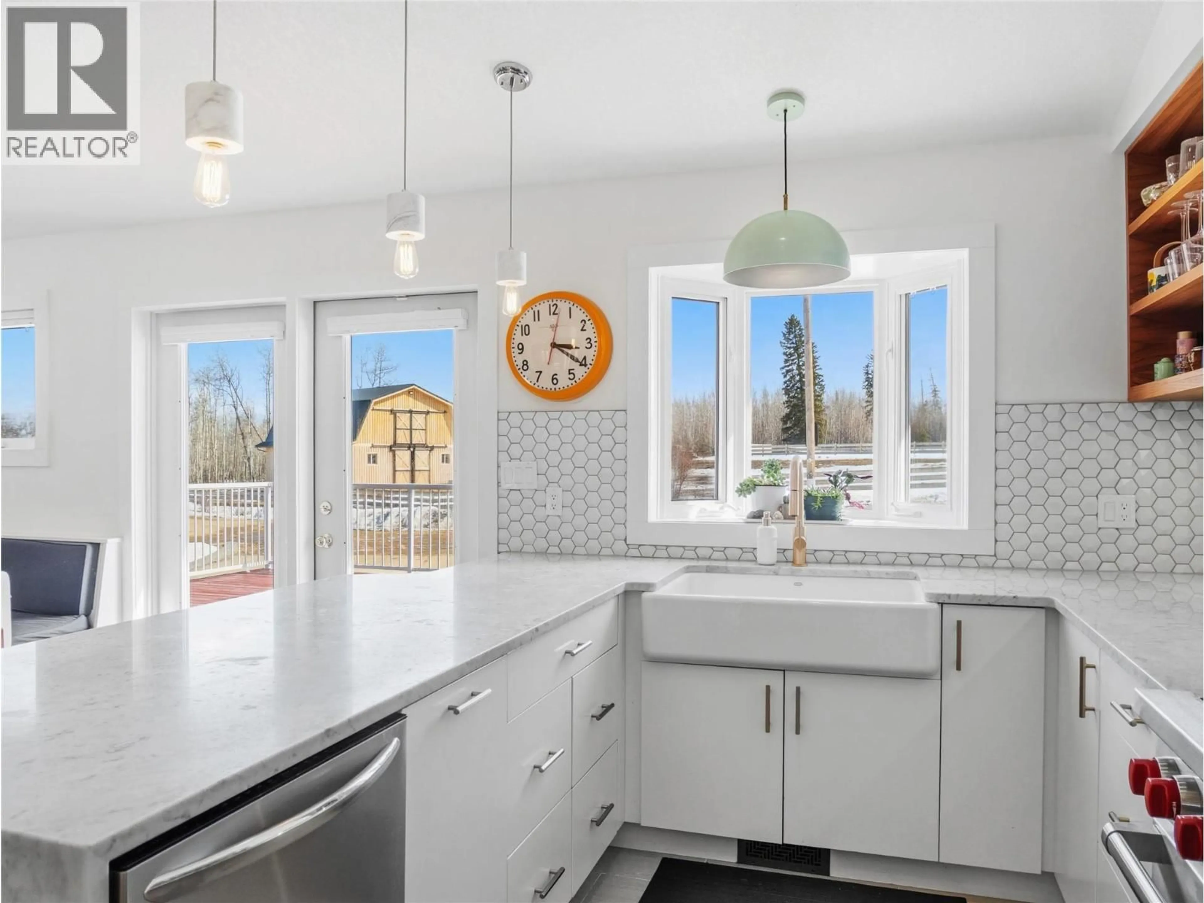 Open concept kitchen, ceramic/tile floor for 7195 227 ROAD, Dawson Creek British Columbia V1G0C2