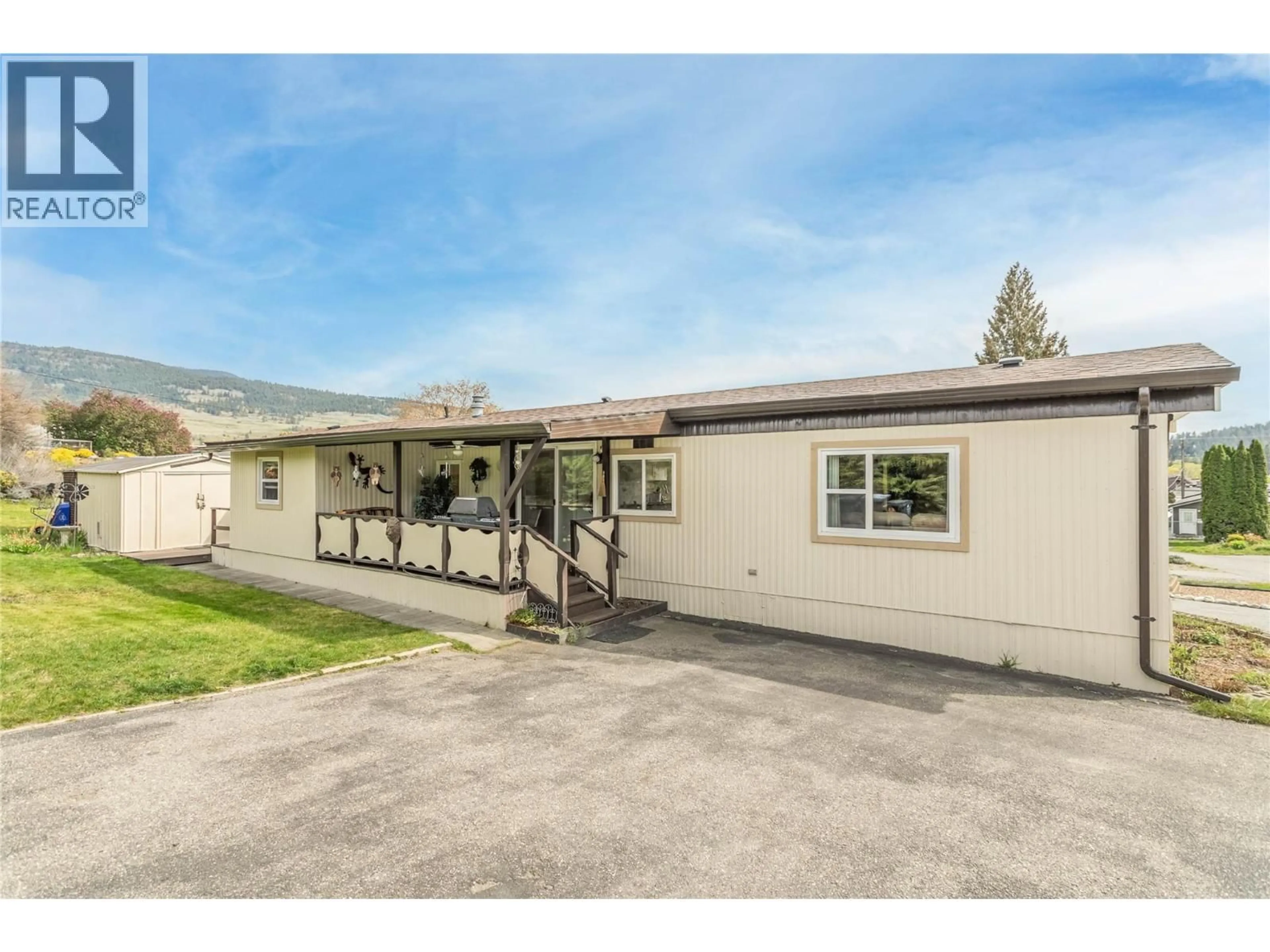 Home with vinyl exterior material, mountain view for 16 - 12022 PRETTY ROAD, Lake Country British Columbia V4V1H1