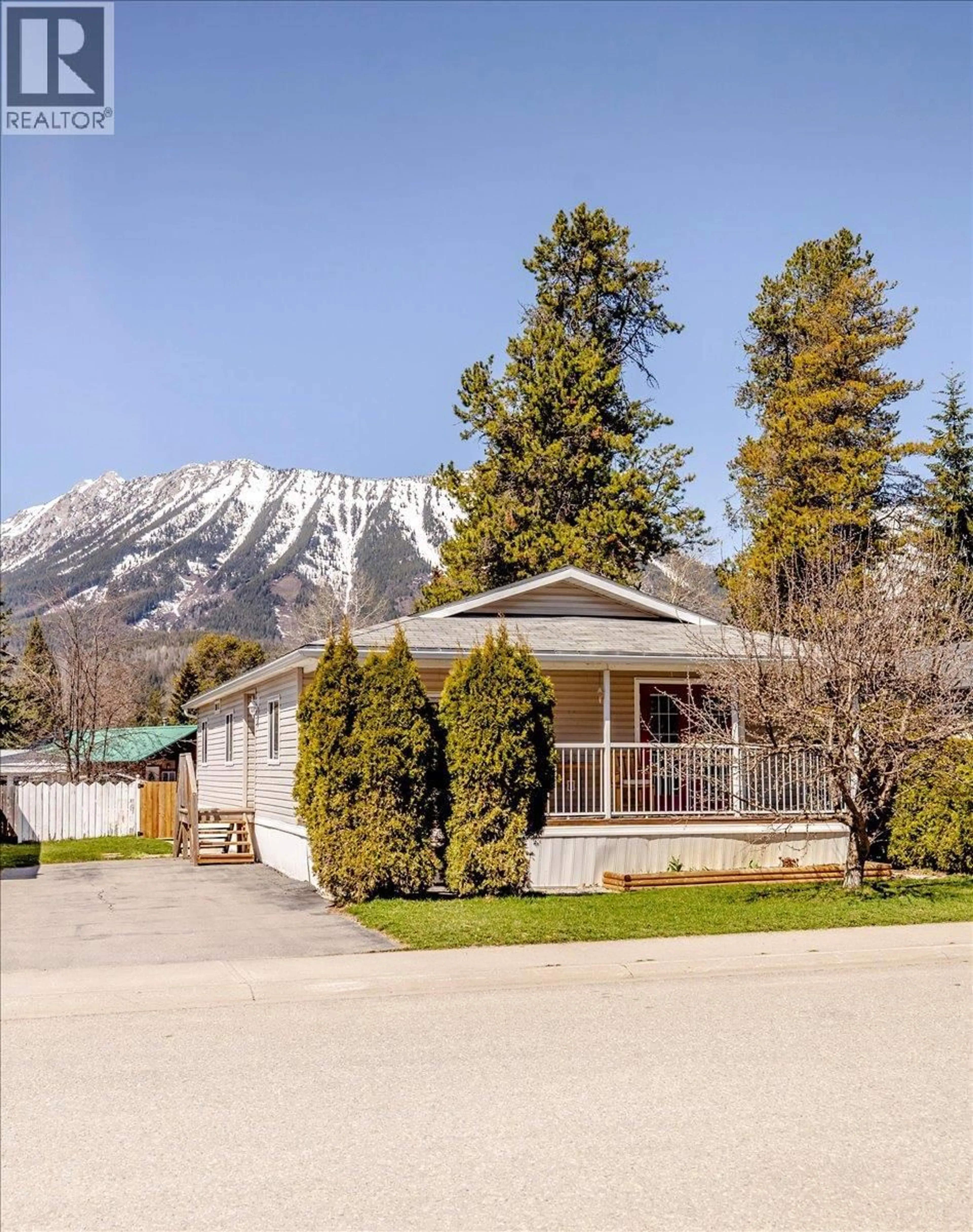 Home with vinyl exterior material, mountain view for 5 SLALOM DRIVE, Fernie British Columbia V0B1M4