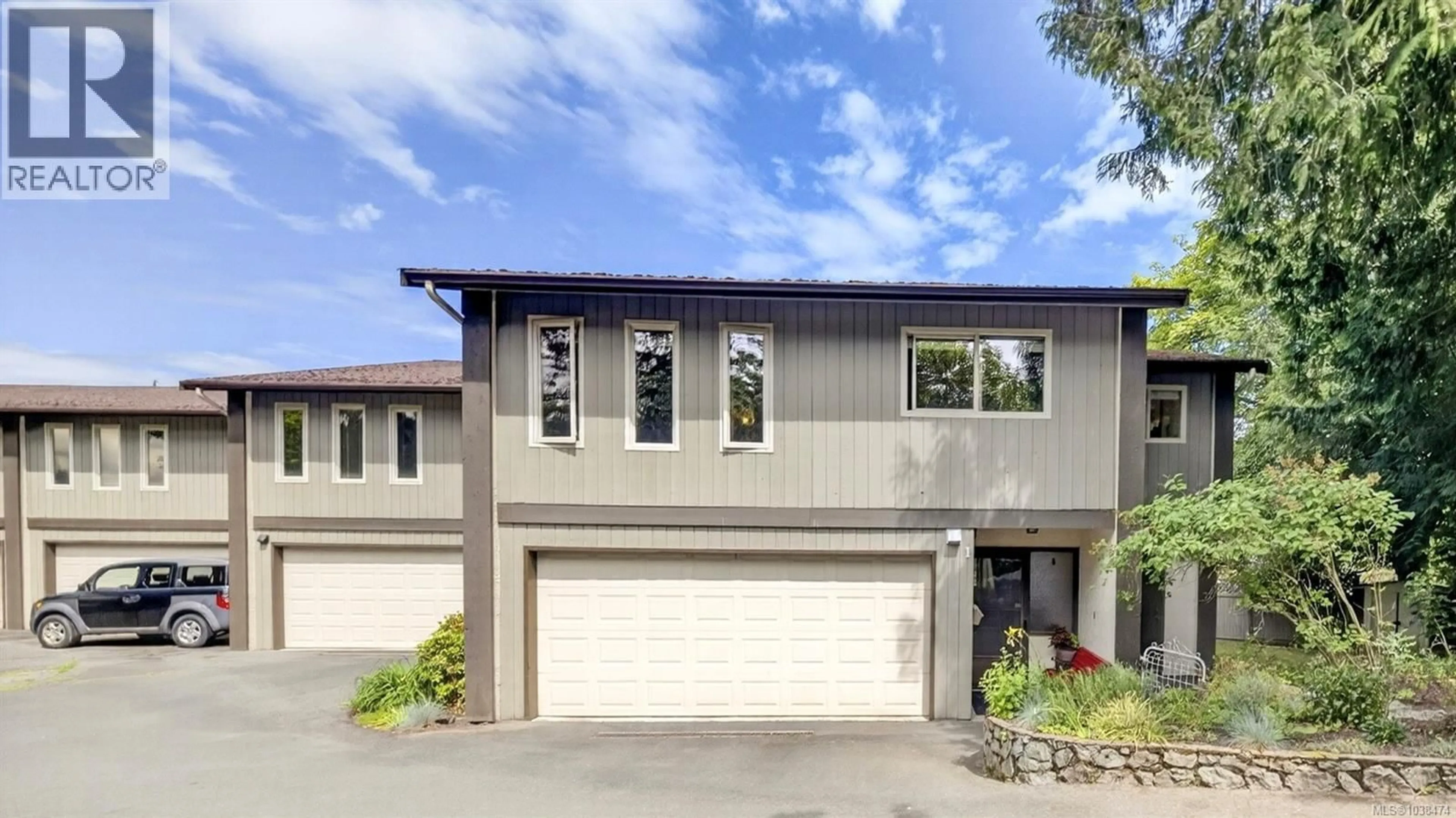 Unknown for 1 - 946 SELKIRK AVENUE, Esquimalt British Columbia V9A2V1