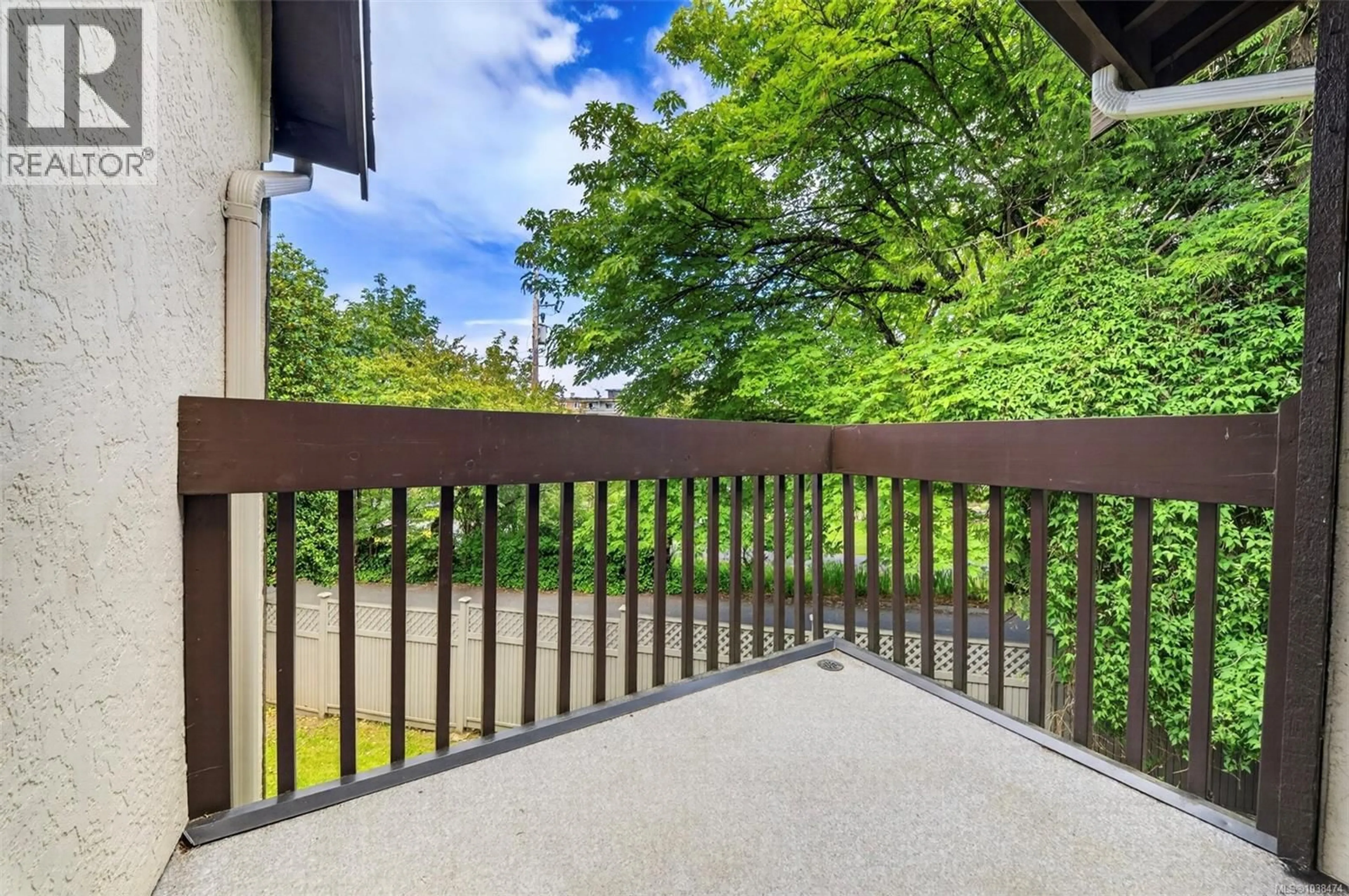 Patio, unknown for 1 - 946 SELKIRK AVENUE, Esquimalt British Columbia V9A2V1