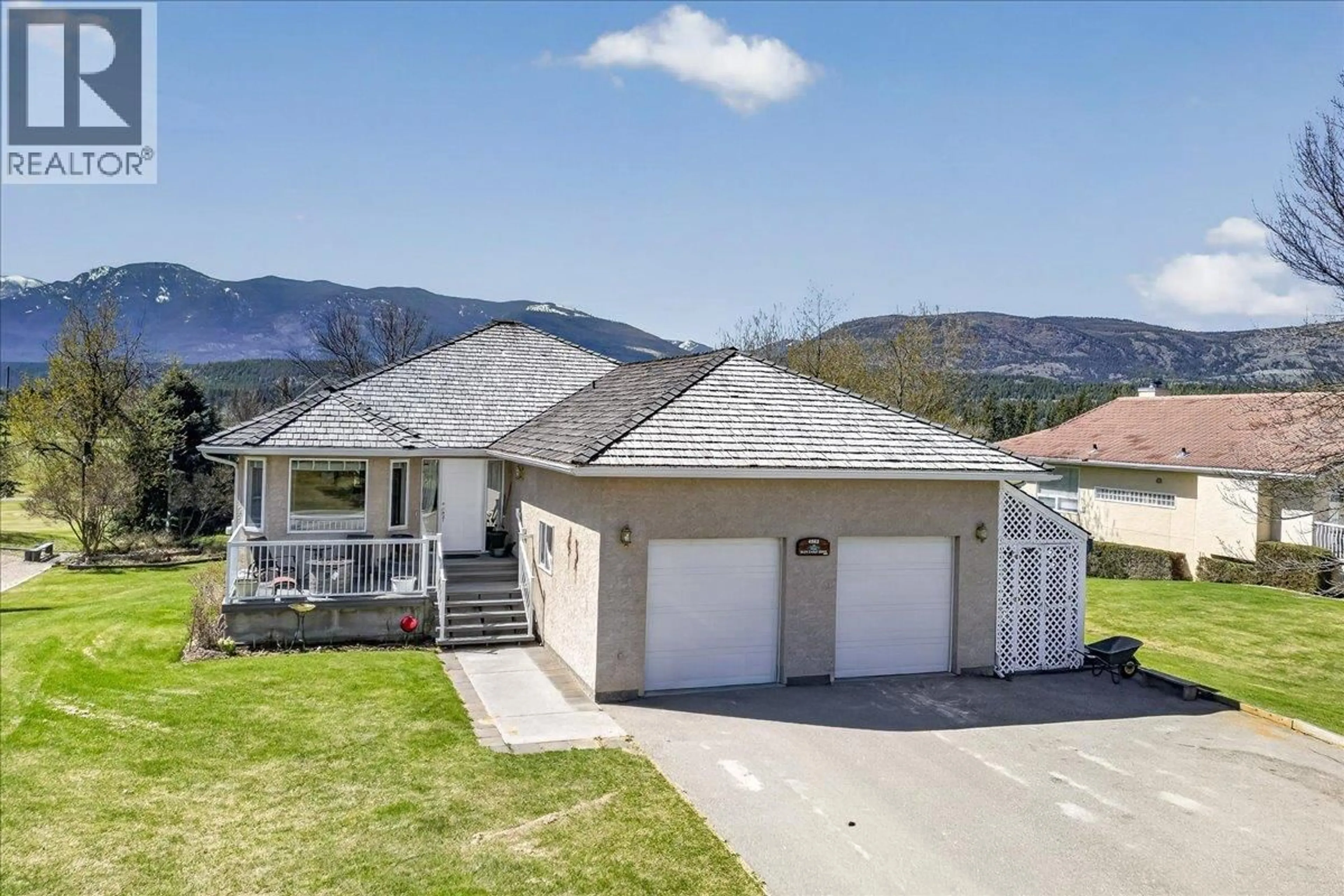 A pic from outside/outdoor area/front of a property/back of a property/a pic from drone, mountain view for 4882 GLEN EAGLE DRIVE, Fairmont Hot Springs British Columbia V0B1L1