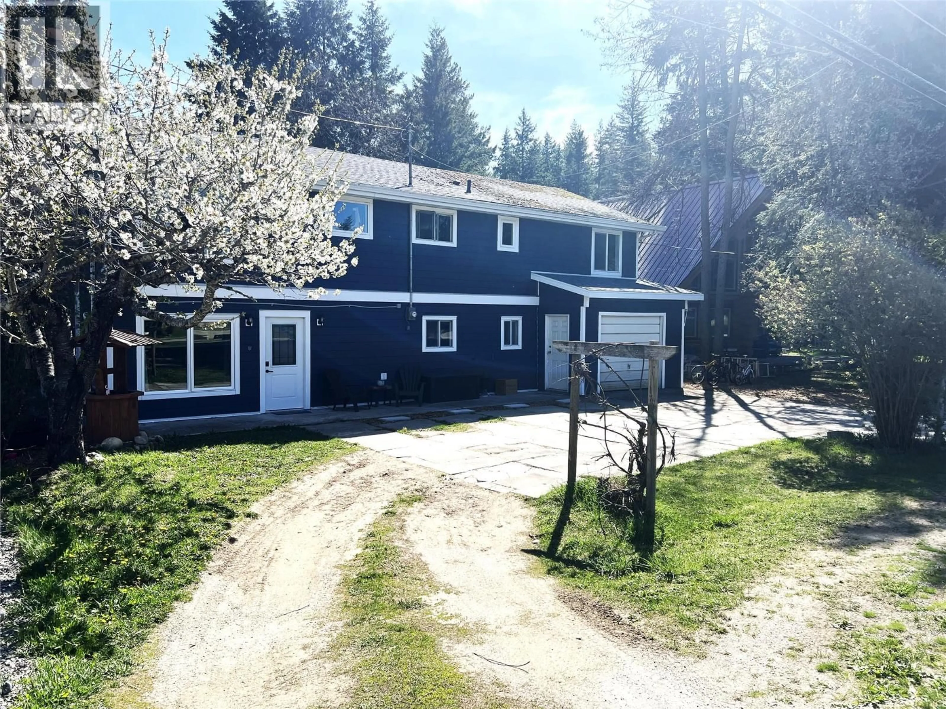 A pic from outside/outdoor area/front of a property/back of a property/a pic from drone, street for 4138 SQUILAX-ANGLEMONT ROAD, Scotch Creek British Columbia V0E1M5