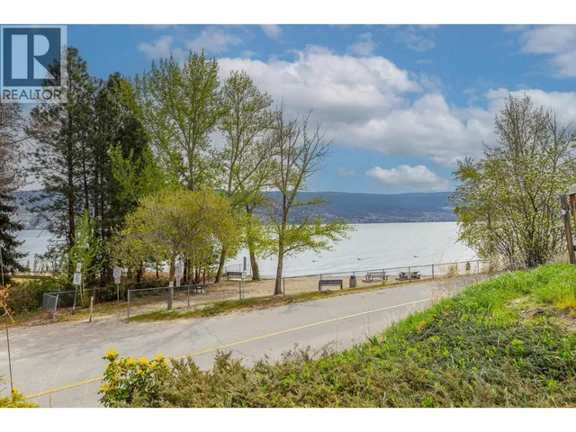 7315 HIGGIN AVENUE, Summerland 2